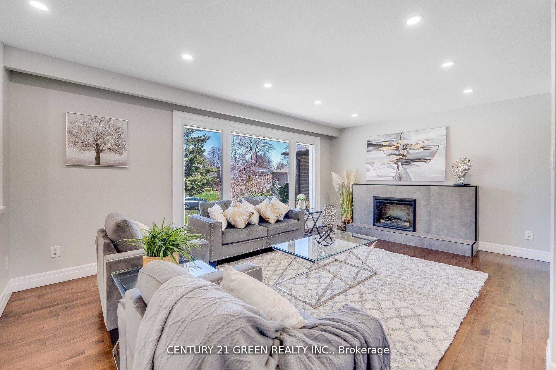 Photo 6 of 55 Regency Square, Scarborough, Guildwood — HOMEH