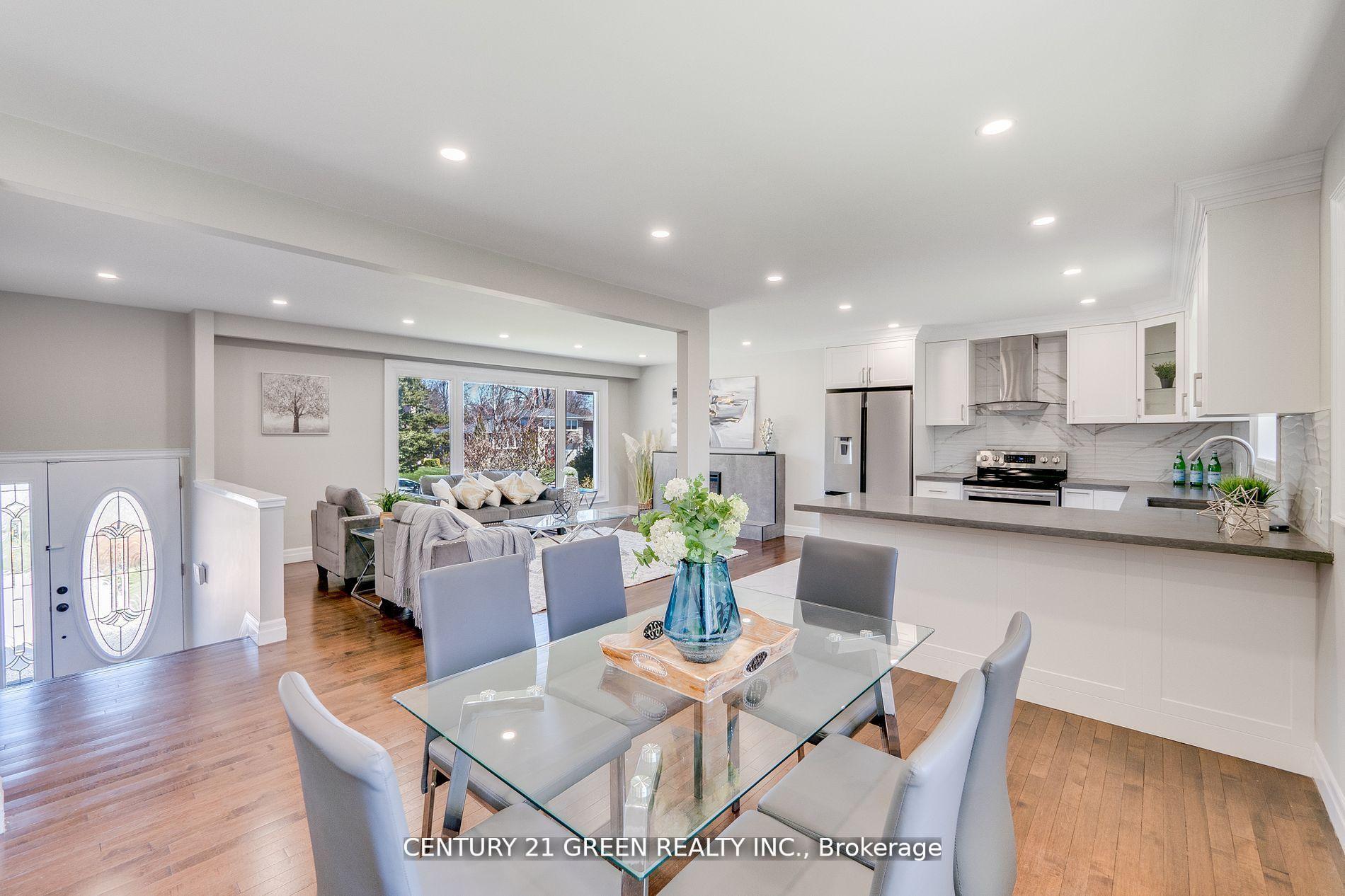 Photo 11 of 55 Regency Square, Scarborough, Guildwood — HOMEH