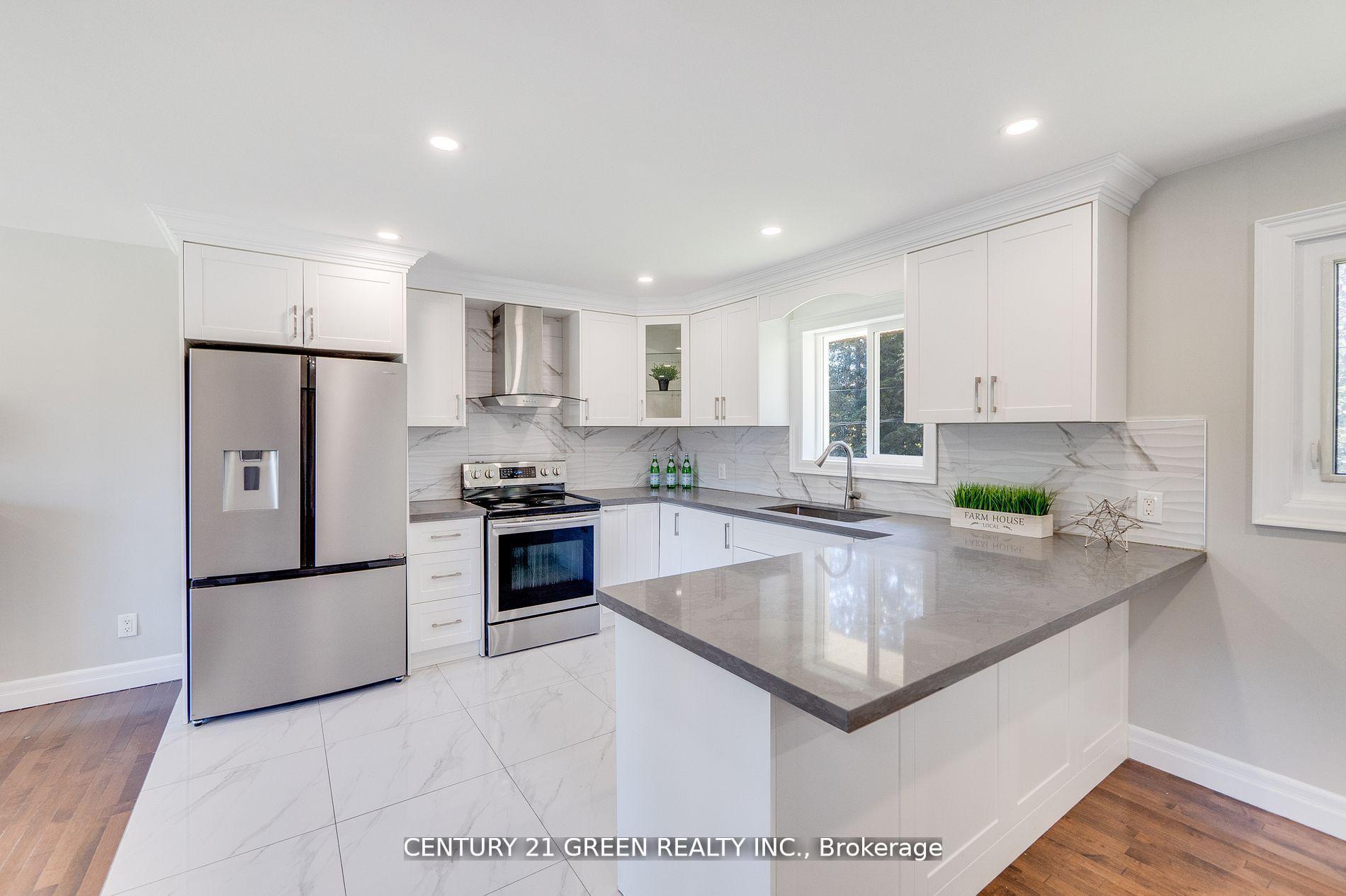 Photo 12 of 55 Regency Square, Scarborough, Guildwood — HOMEH