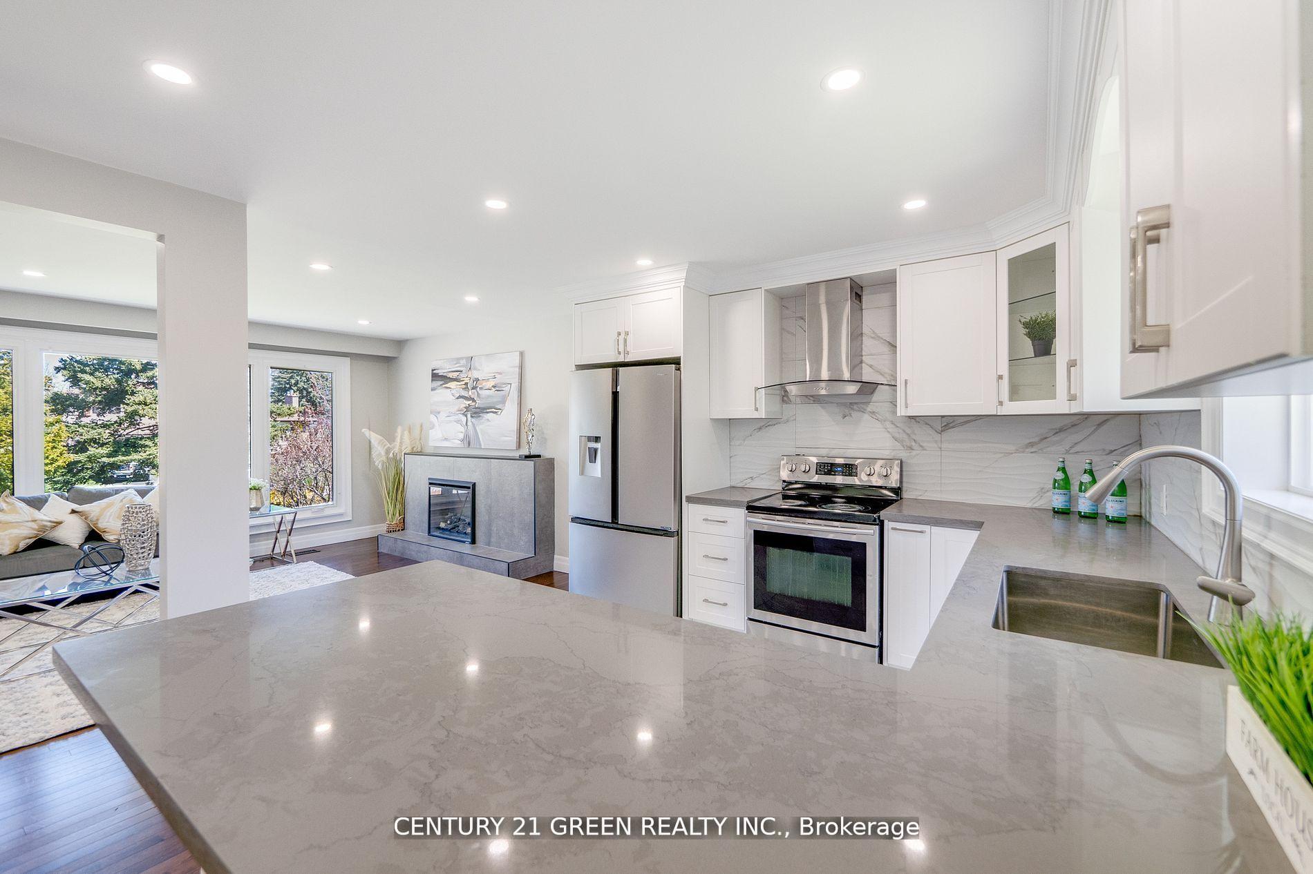 Photo 13 of 55 Regency Square, Scarborough, Guildwood — HOMEH
