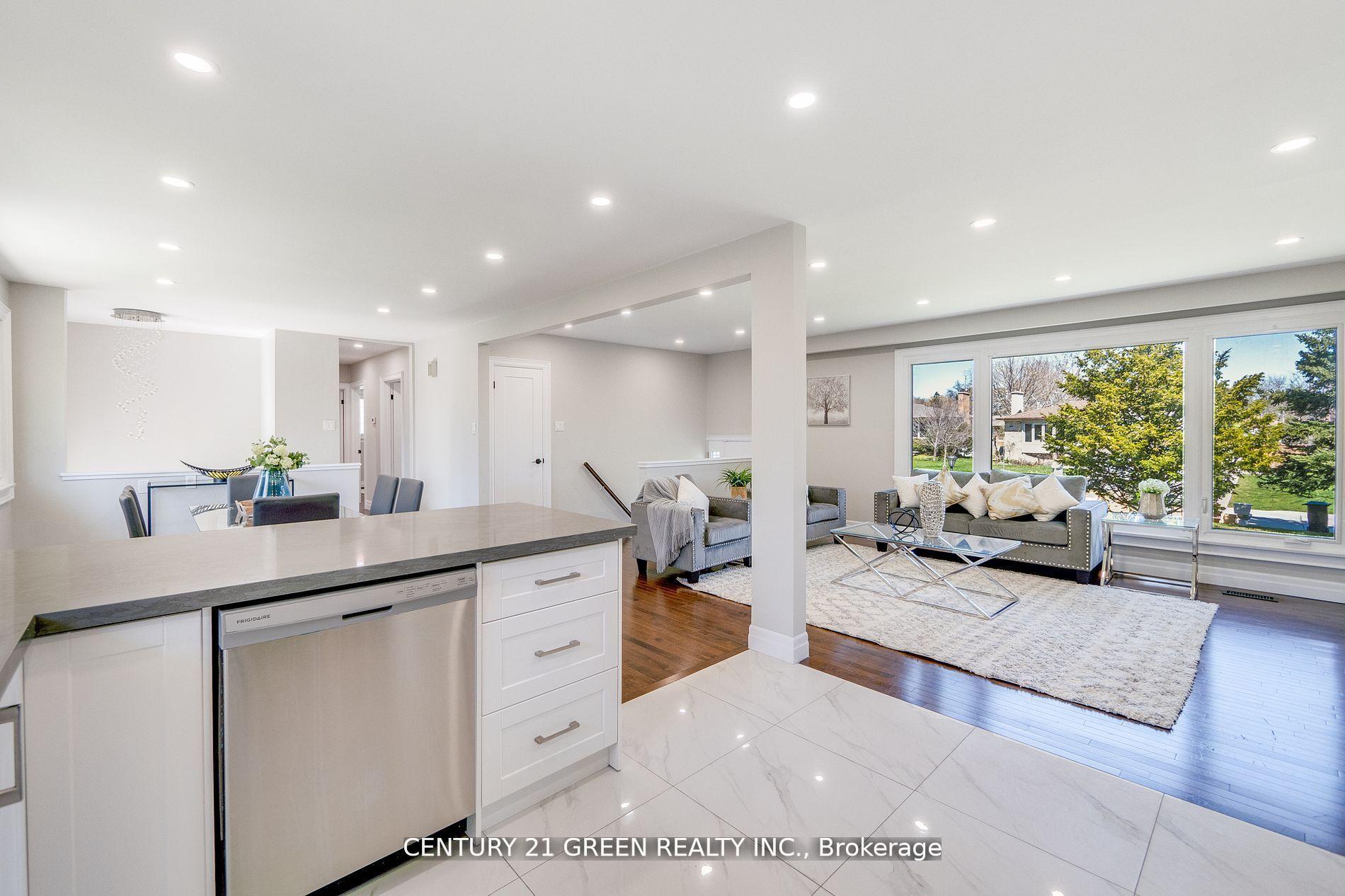 Photo 18 of 55 Regency Square, Scarborough, Guildwood — HOMEH