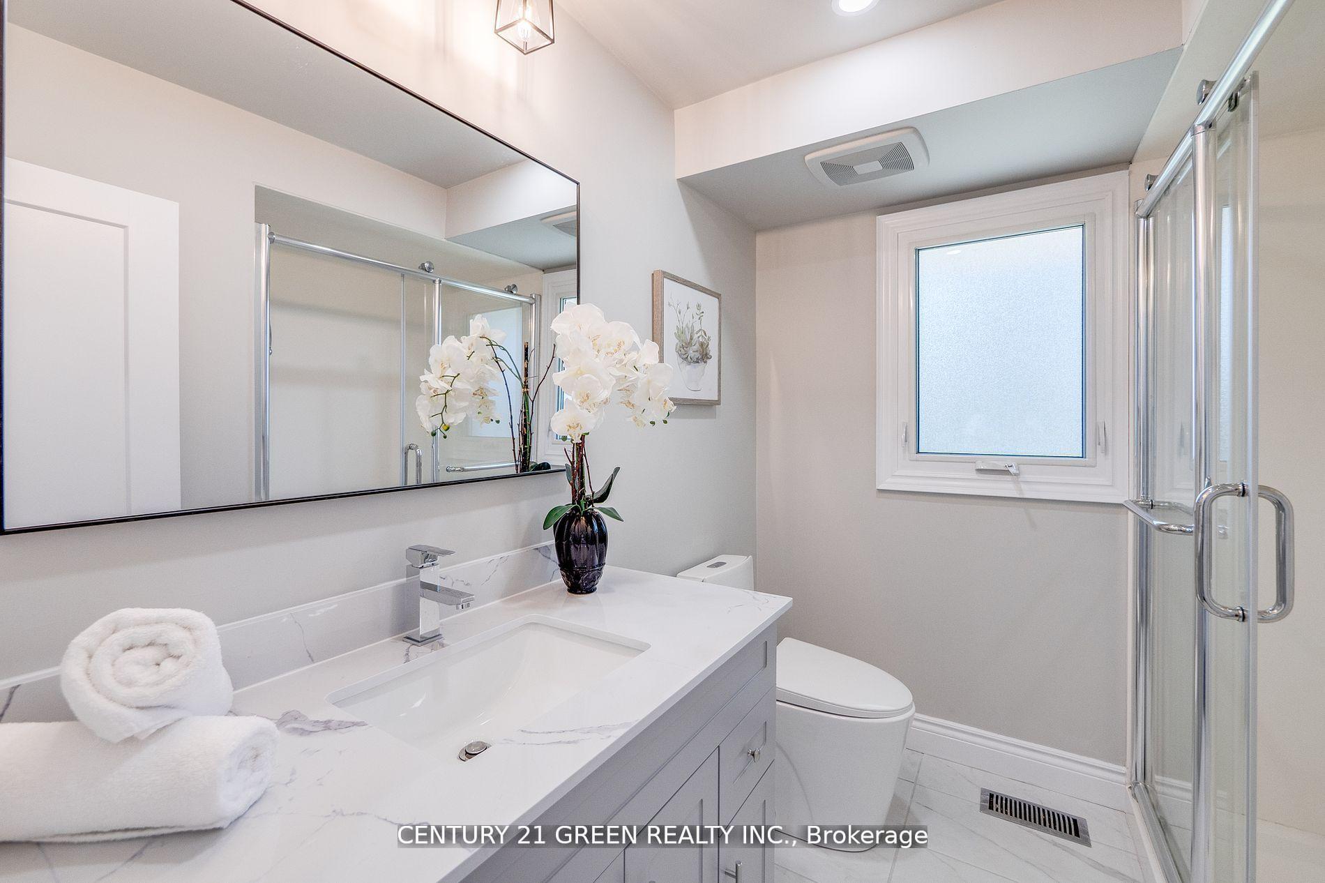 Photo 23 of 55 Regency Square, Scarborough, Guildwood — HOMEH