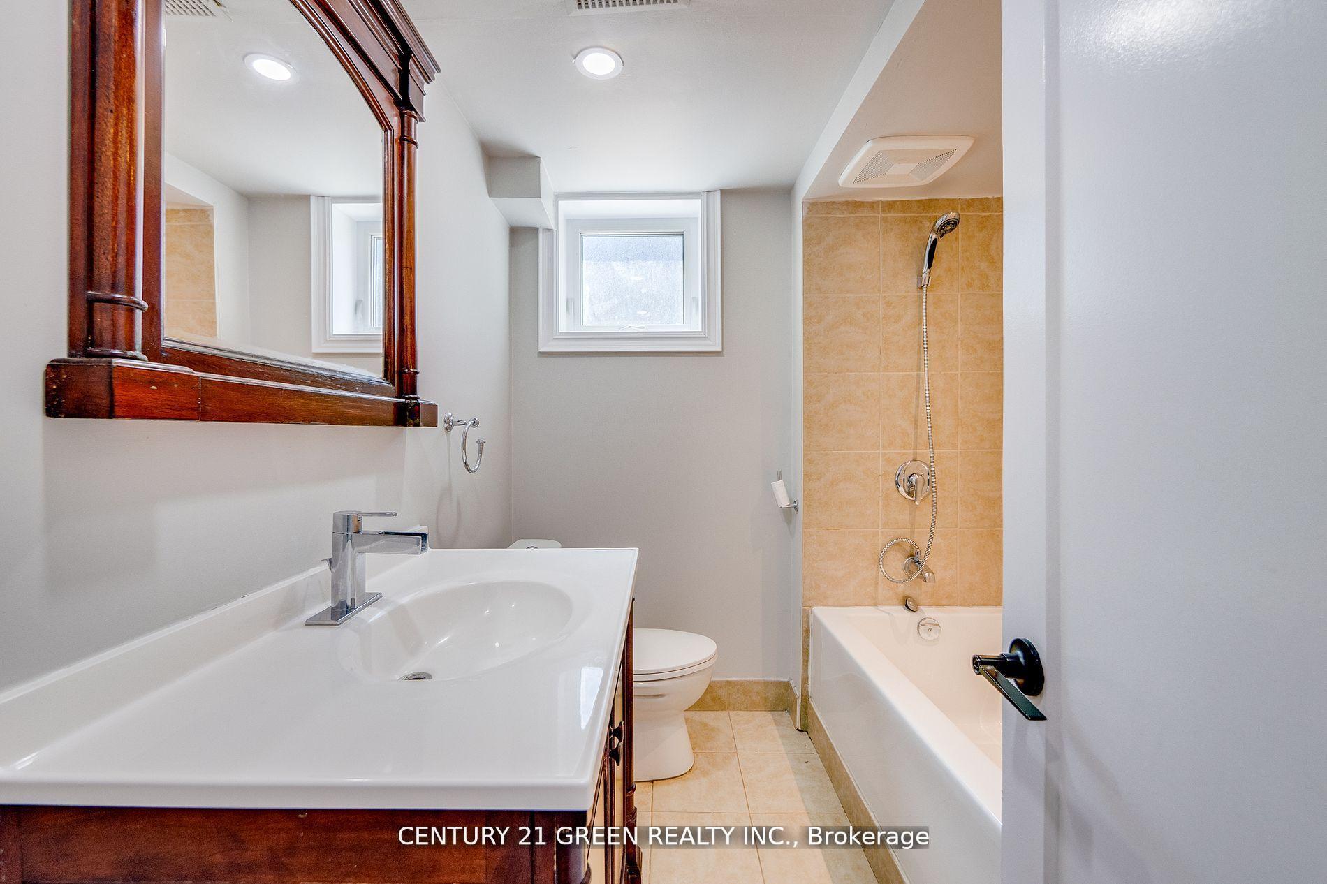 Photo 35 of 55 Regency Square, Scarborough, Guildwood — HOMEH