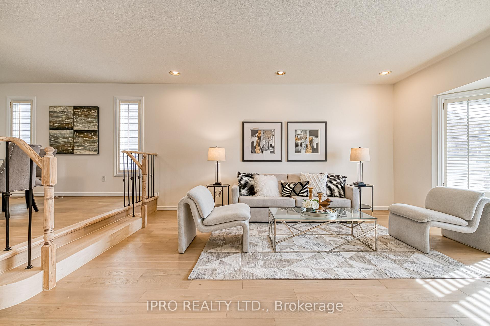 Photo 8 of 462 Delaney Drive, Ajax, Central West — HOMEH