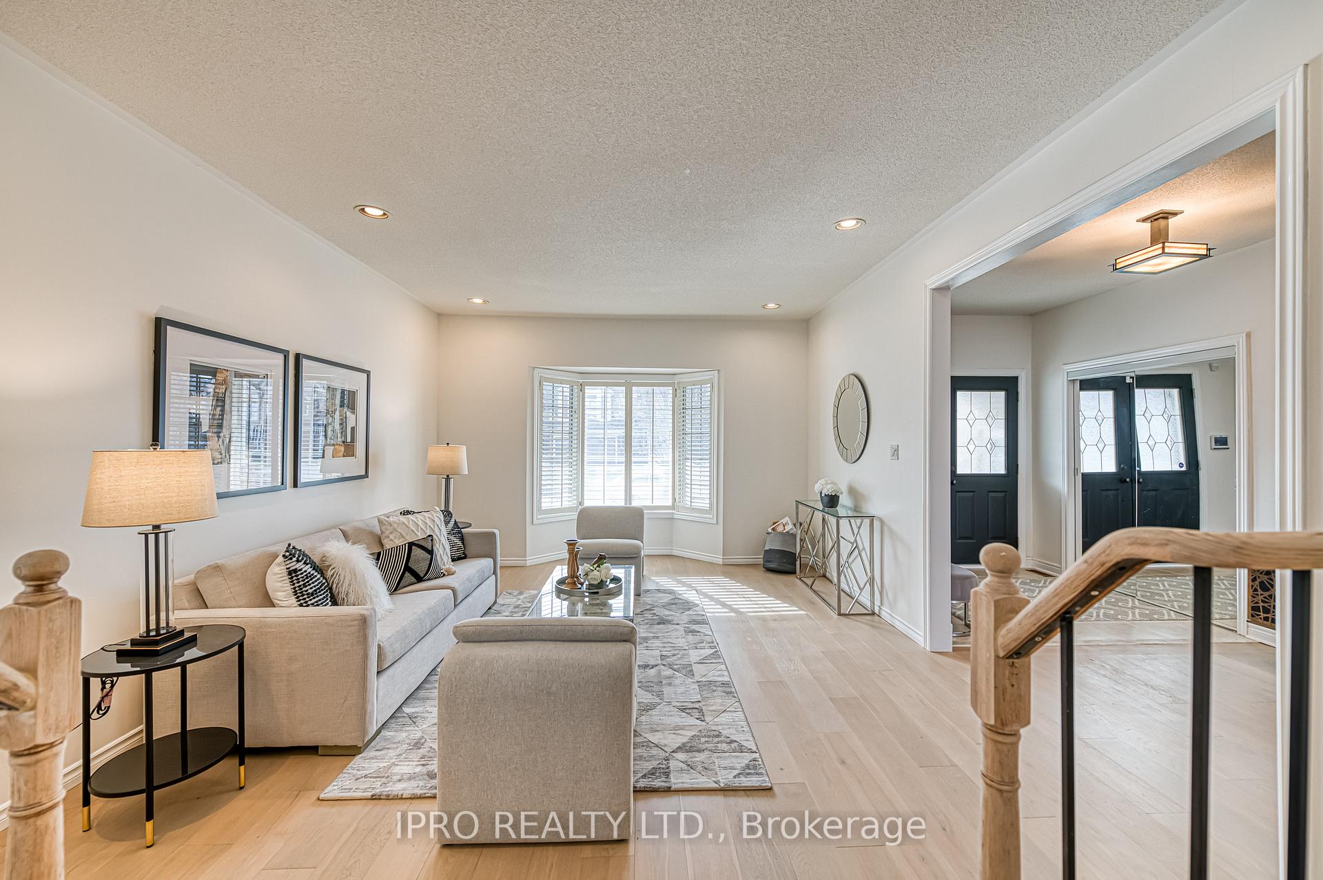 Photo 12 of 462 Delaney Drive, Ajax, Central West — HOMEH