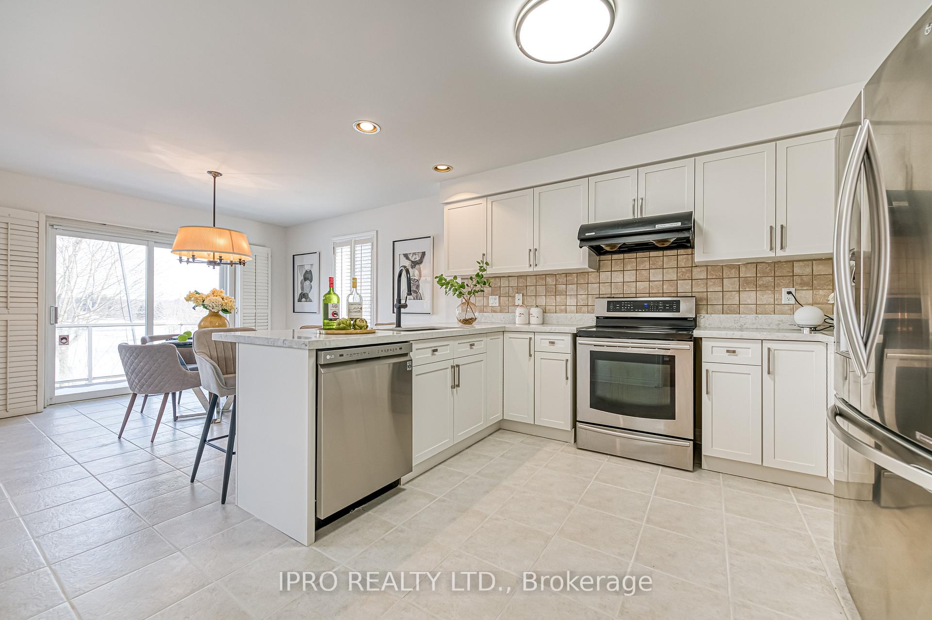 Photo 18 of 462 Delaney Drive, Ajax, Central West — HOMEH