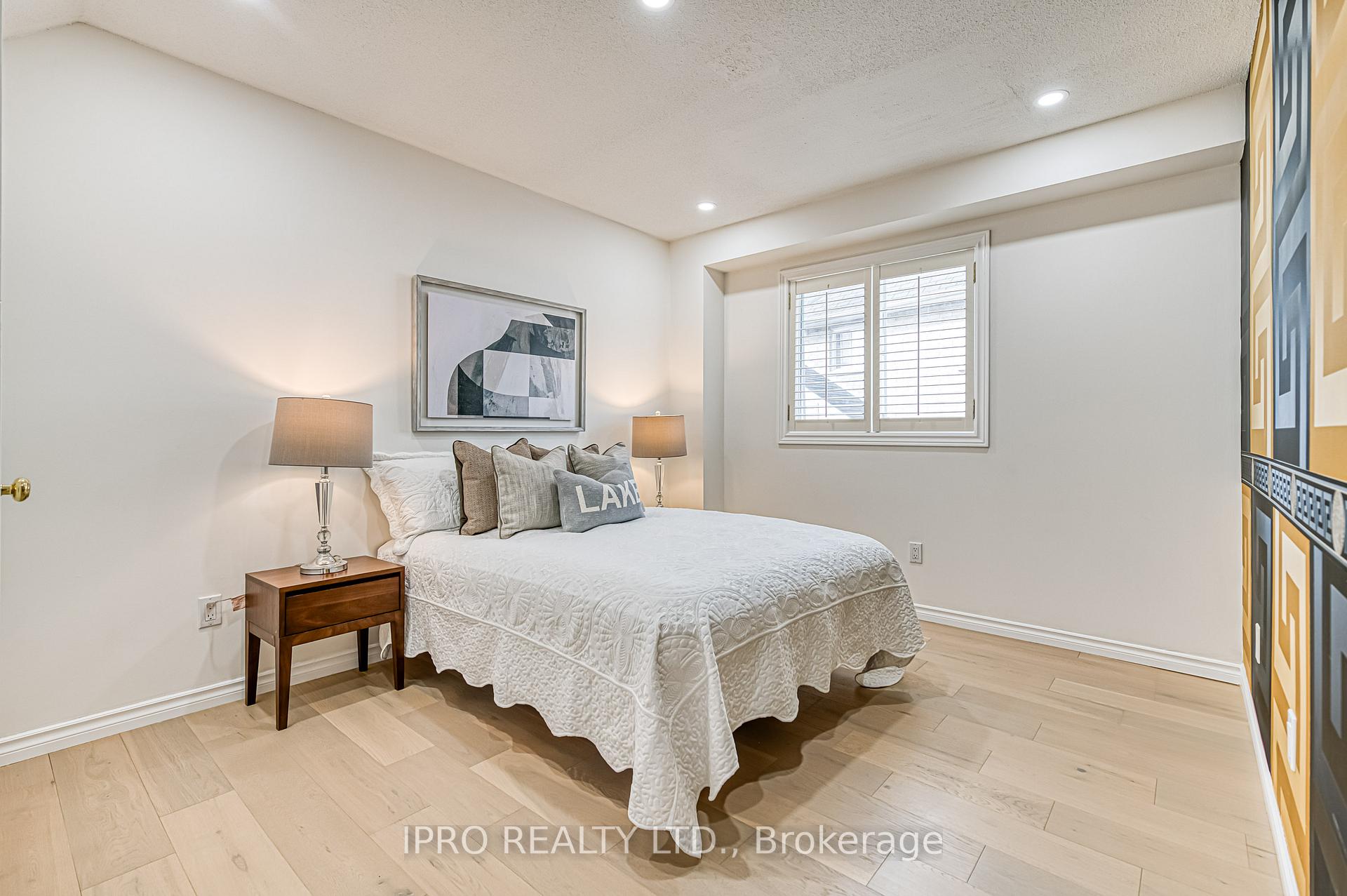Photo 21 of 462 Delaney Drive, Ajax, Central West — HOMEH