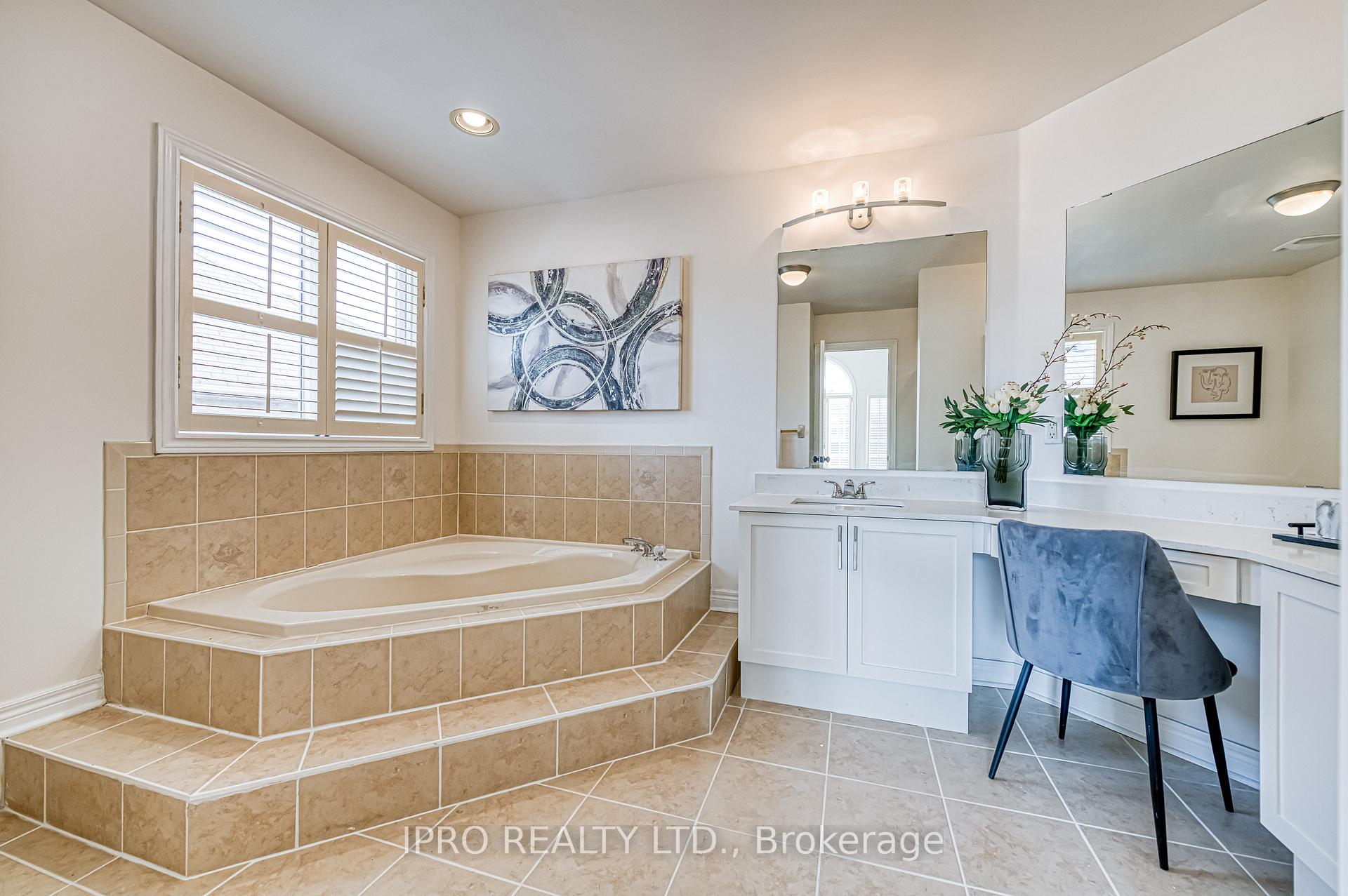 Photo 30 of 462 Delaney Drive, Ajax, Central West — HOMEH