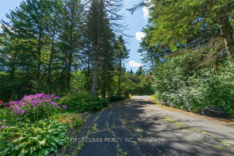 Photo 1 of 270 Davis Drive, Uxbridge, Rural Uxbridge — HOMEH