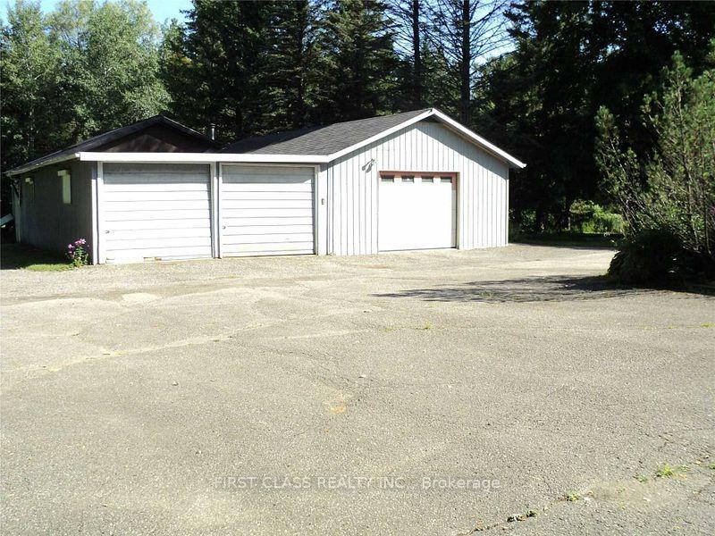 Photo 8 of 270 Davis Drive, Uxbridge, Rural Uxbridge — HOMEH