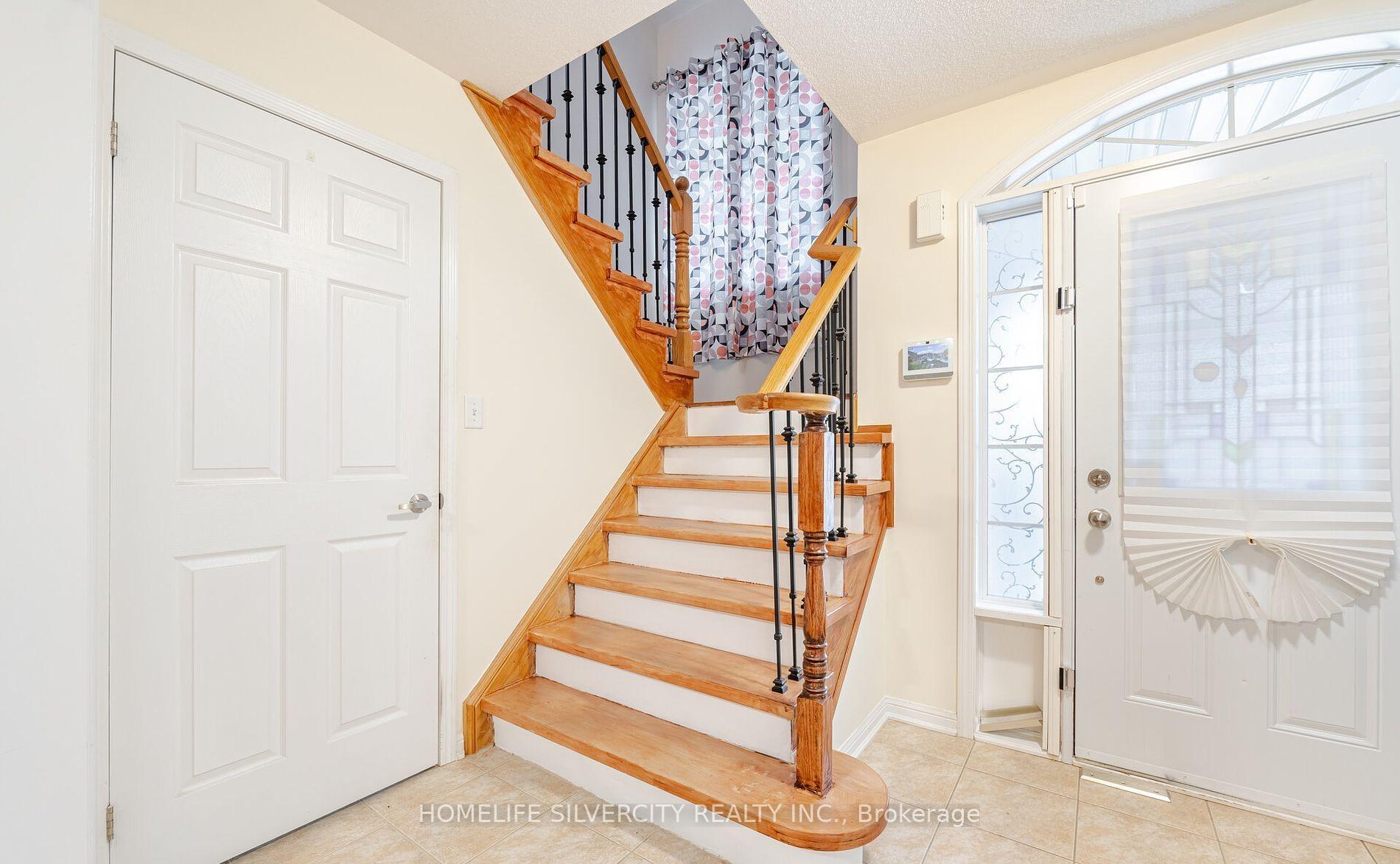 Photo 19 of 33 Bloom Drive, Brampton, Bram East — HOMEH