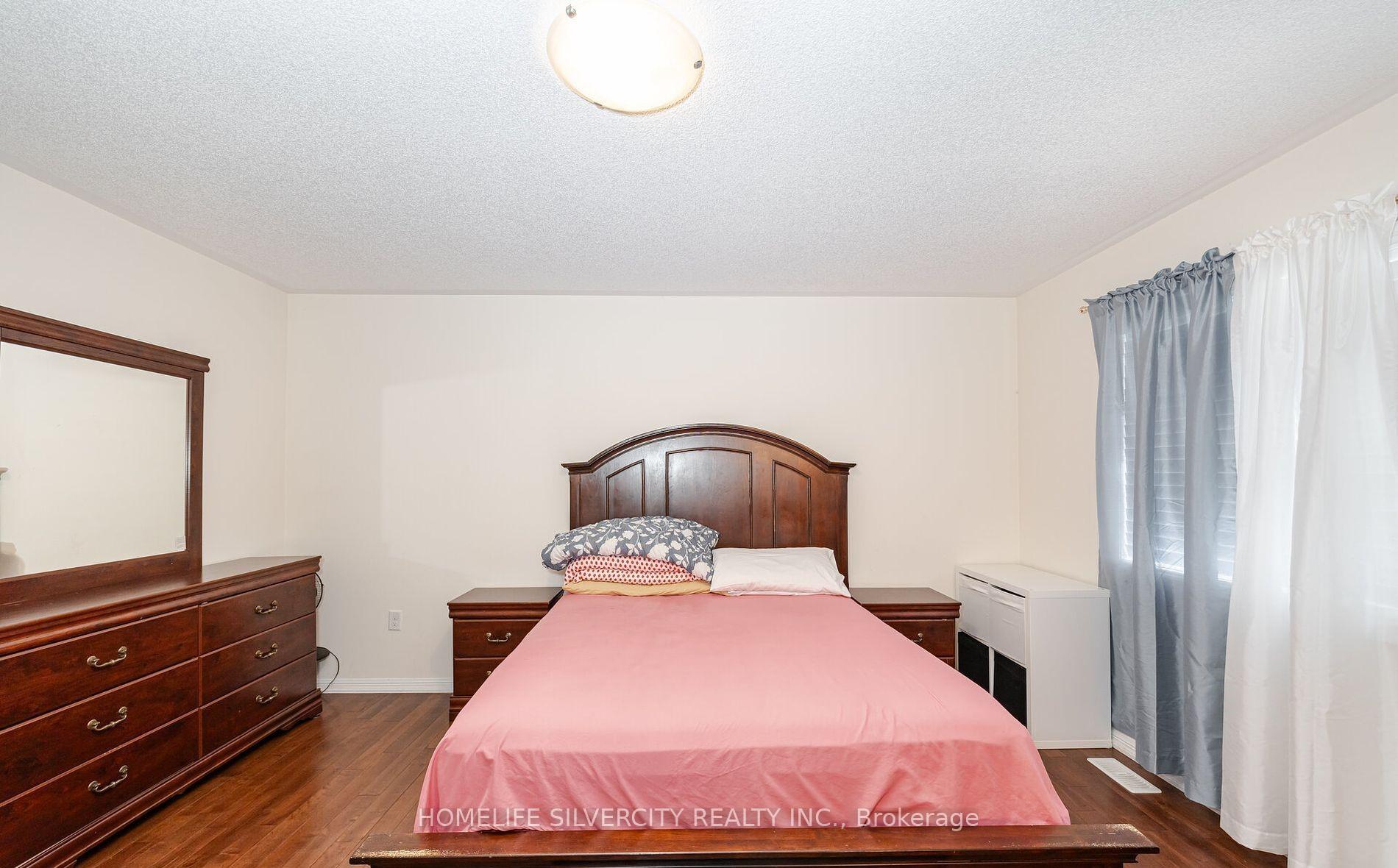 Photo 22 of 33 Bloom Drive, Brampton, Bram East — HOMEH