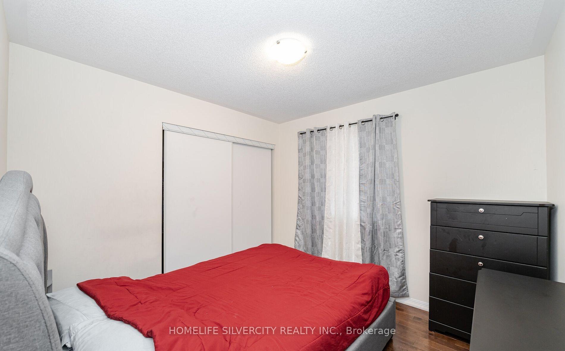 Photo 26 of 33 Bloom Drive, Brampton, Bram East — HOMEH