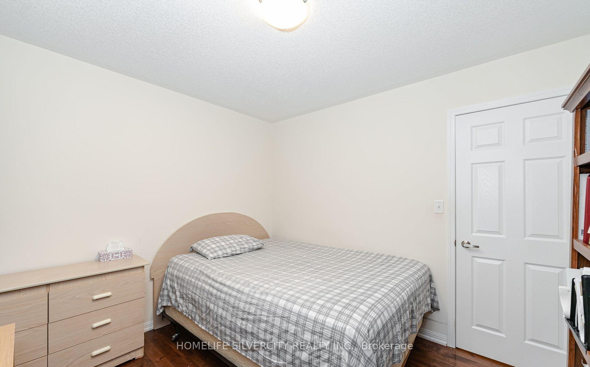 Photo 28 of 33 Bloom Drive, Brampton, Bram East — HOMEH
