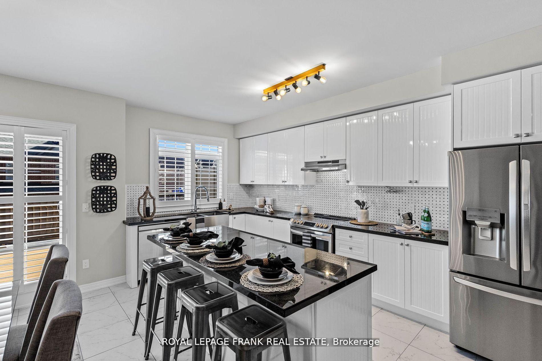 Photo 11 of 37 Donald Powell Crescent, Clarington, Newcastle — HOMEH