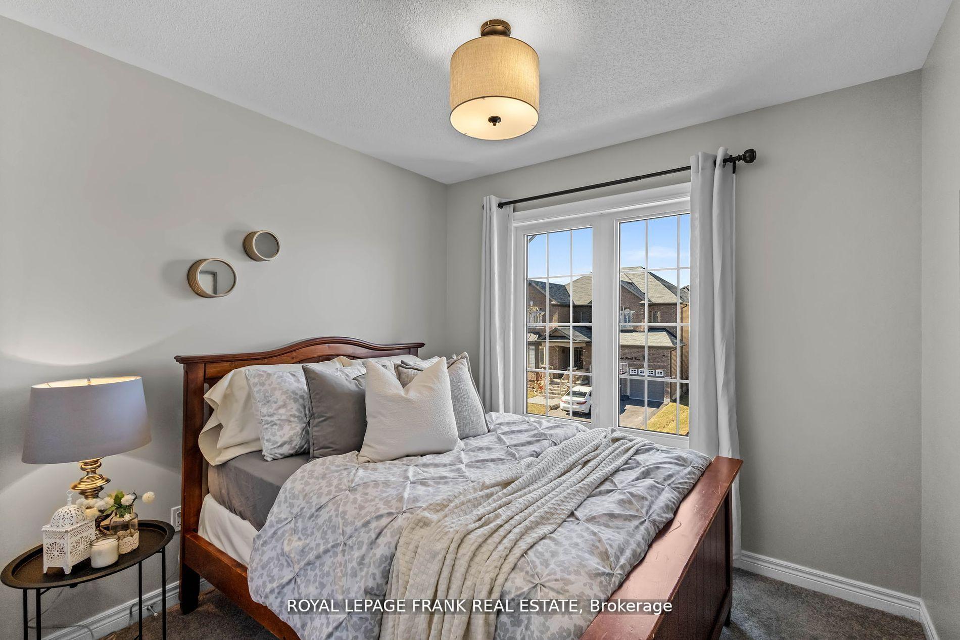 Photo 22 of 37 Donald Powell Crescent, Clarington, Newcastle — HOMEH