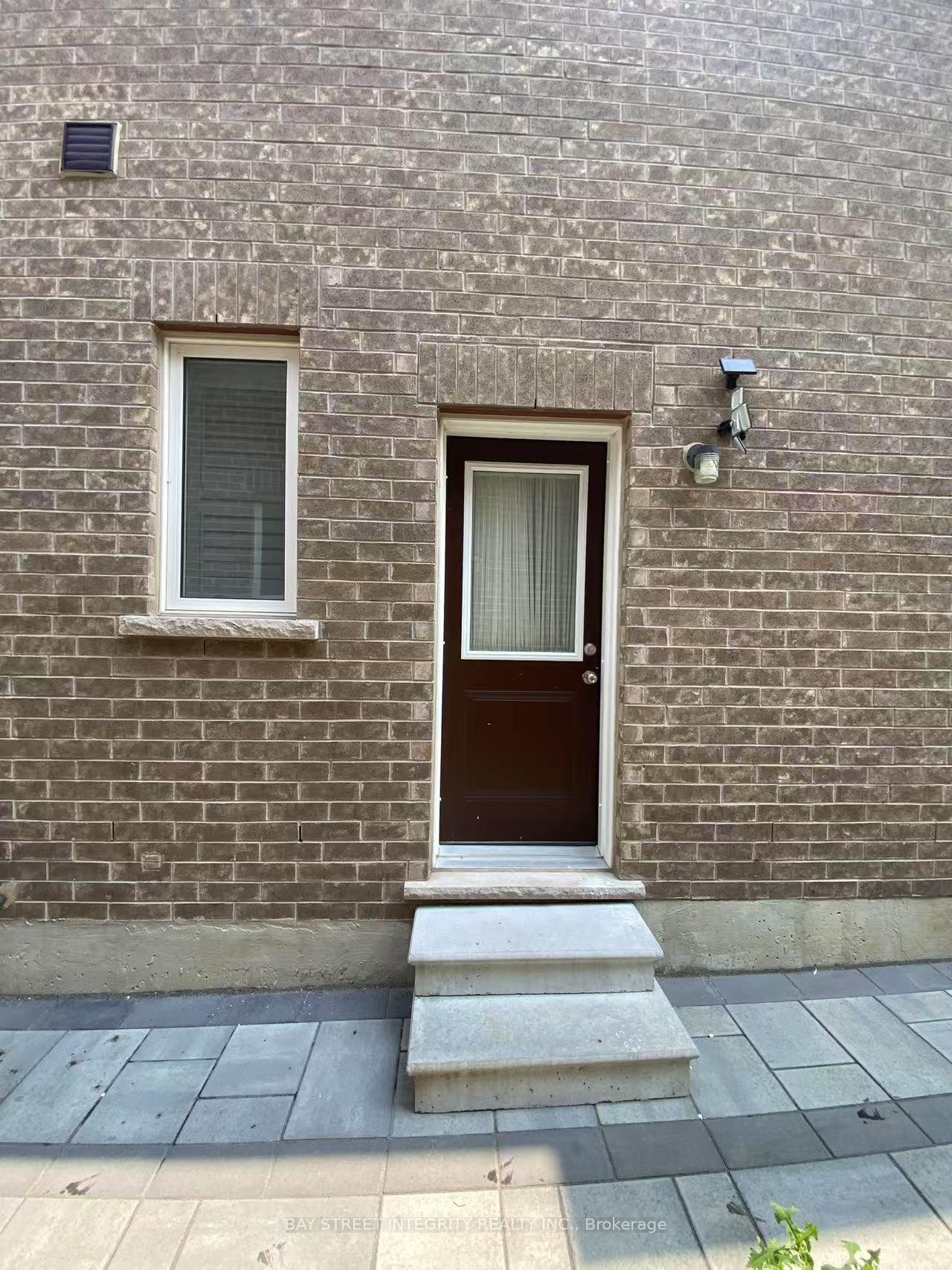 Photo 2 of 9 Mohandas Drive, Markham, Cedarwood — HOMEH