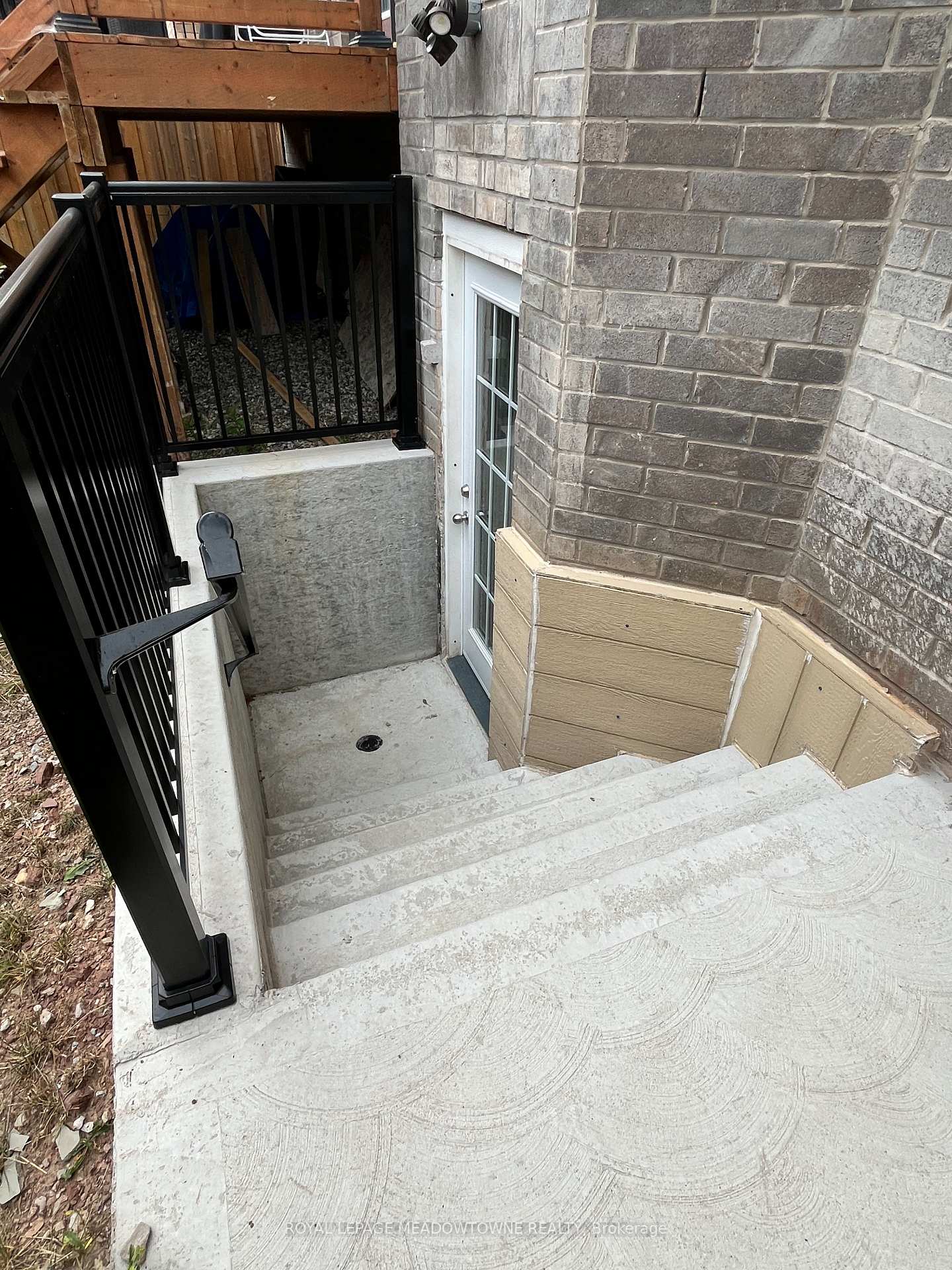 Photo 5 of Unit Bsmt, 14 Lyle Way, Brampton, Northwest Brampton — HOMEH
