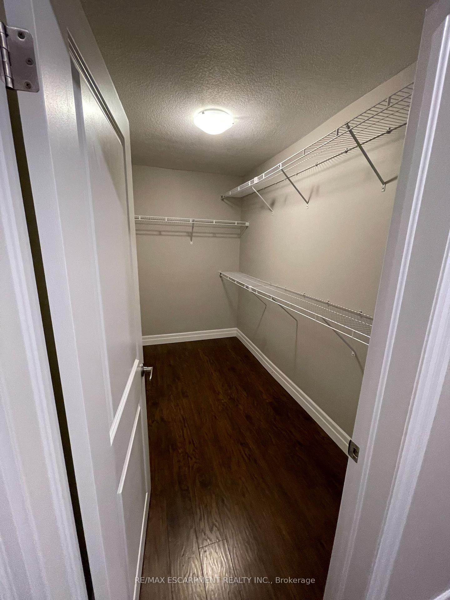 Photo 5 of 56 Siebert Avenue, Kitchener — HOMEH