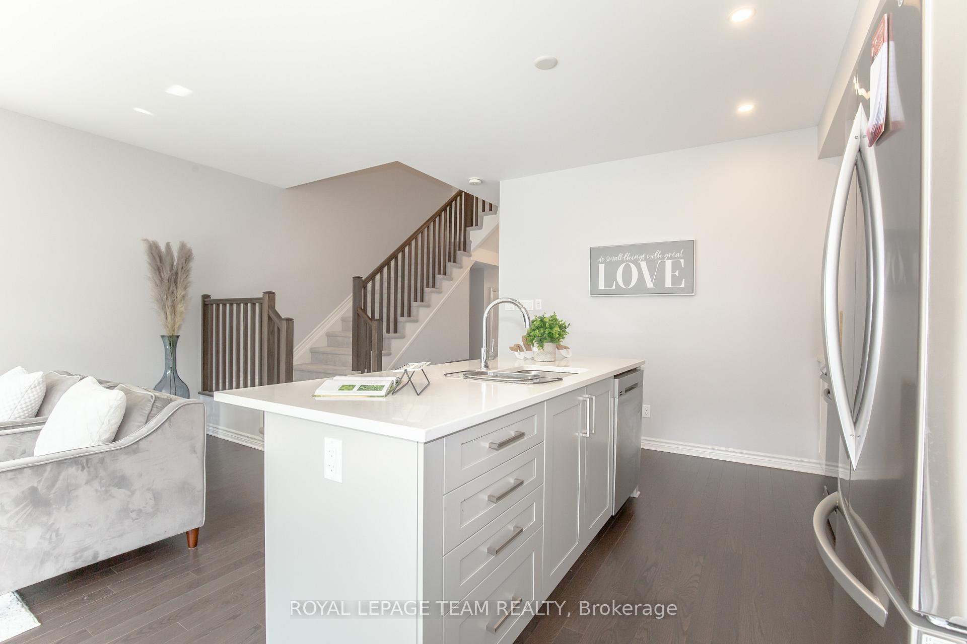 Photo 8 of 140 Angelonia Crescent, Ottawa, Blossom Park/Kemp Park/Findlay Creek — HOMEH