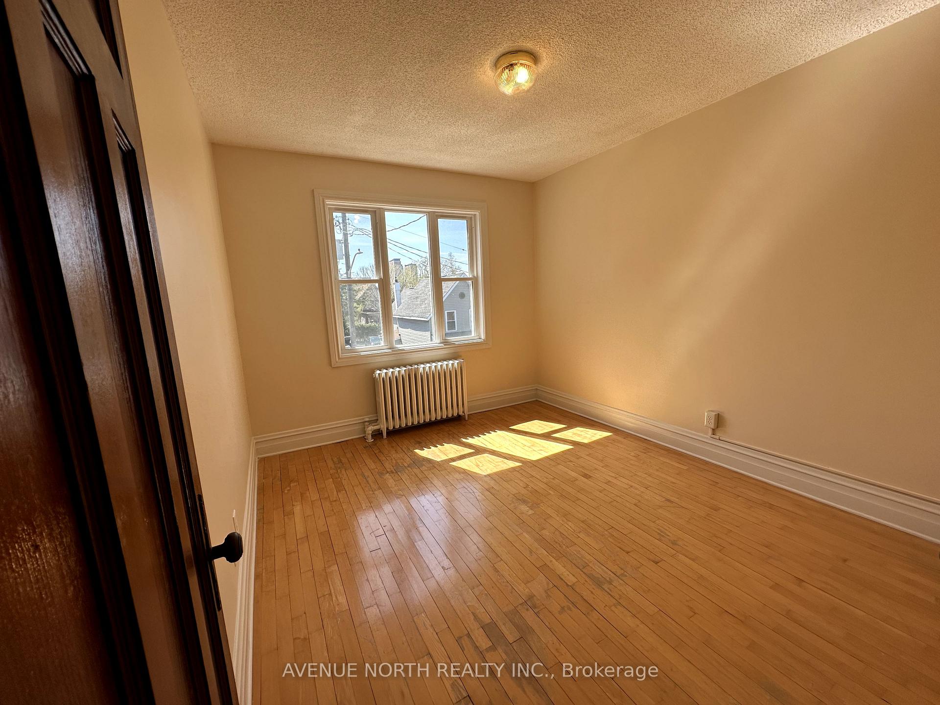 Photo 9 of 73 Poplar Street, Ottawa, West Centre Town — HOMEH