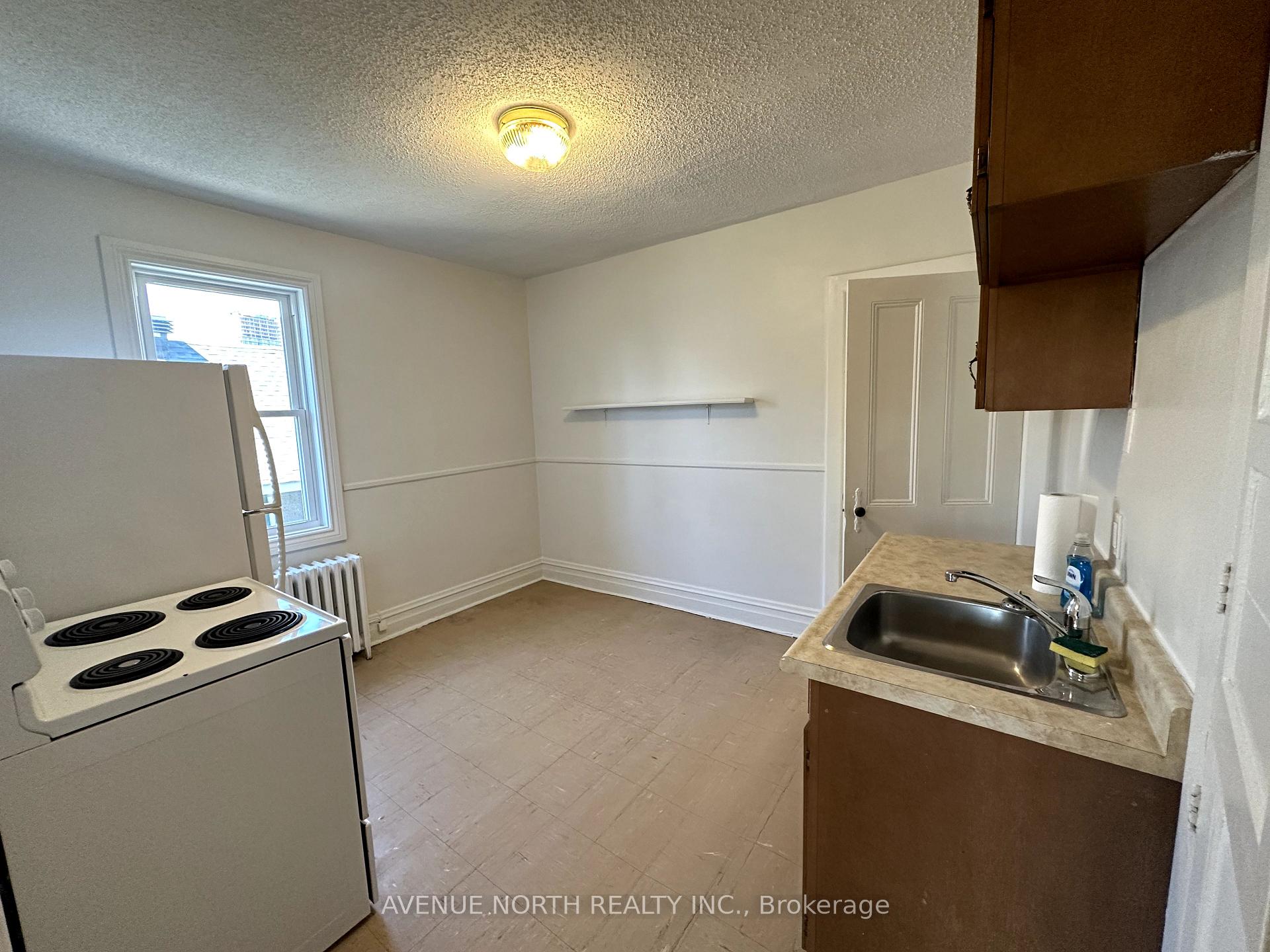 Photo 10 of 73 Poplar Street, Ottawa, West Centre Town — HOMEH