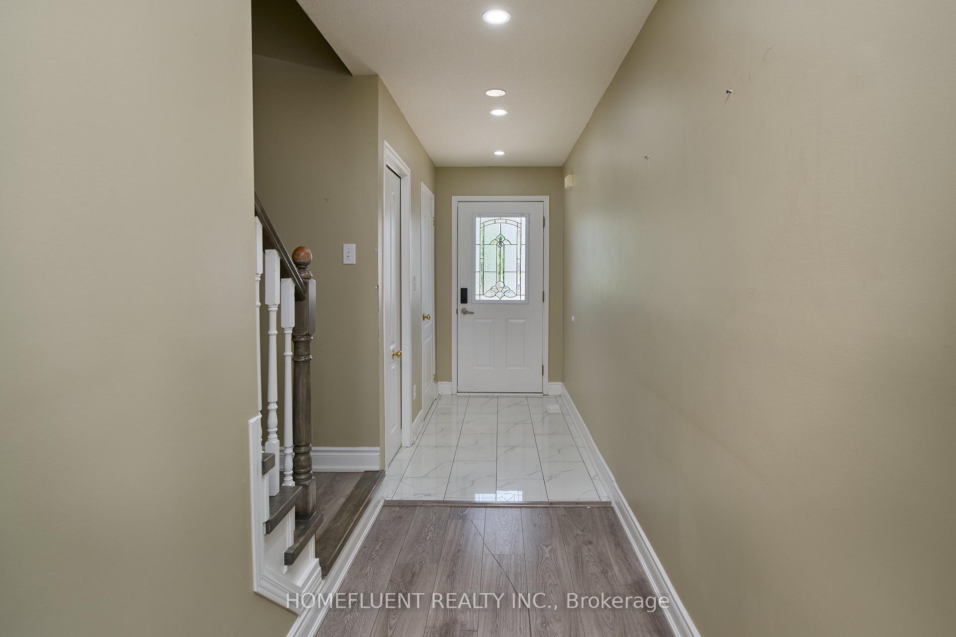 Photo 2 of 90 Snowdrop Cres, Kitchener, Larentian West — HOMEH