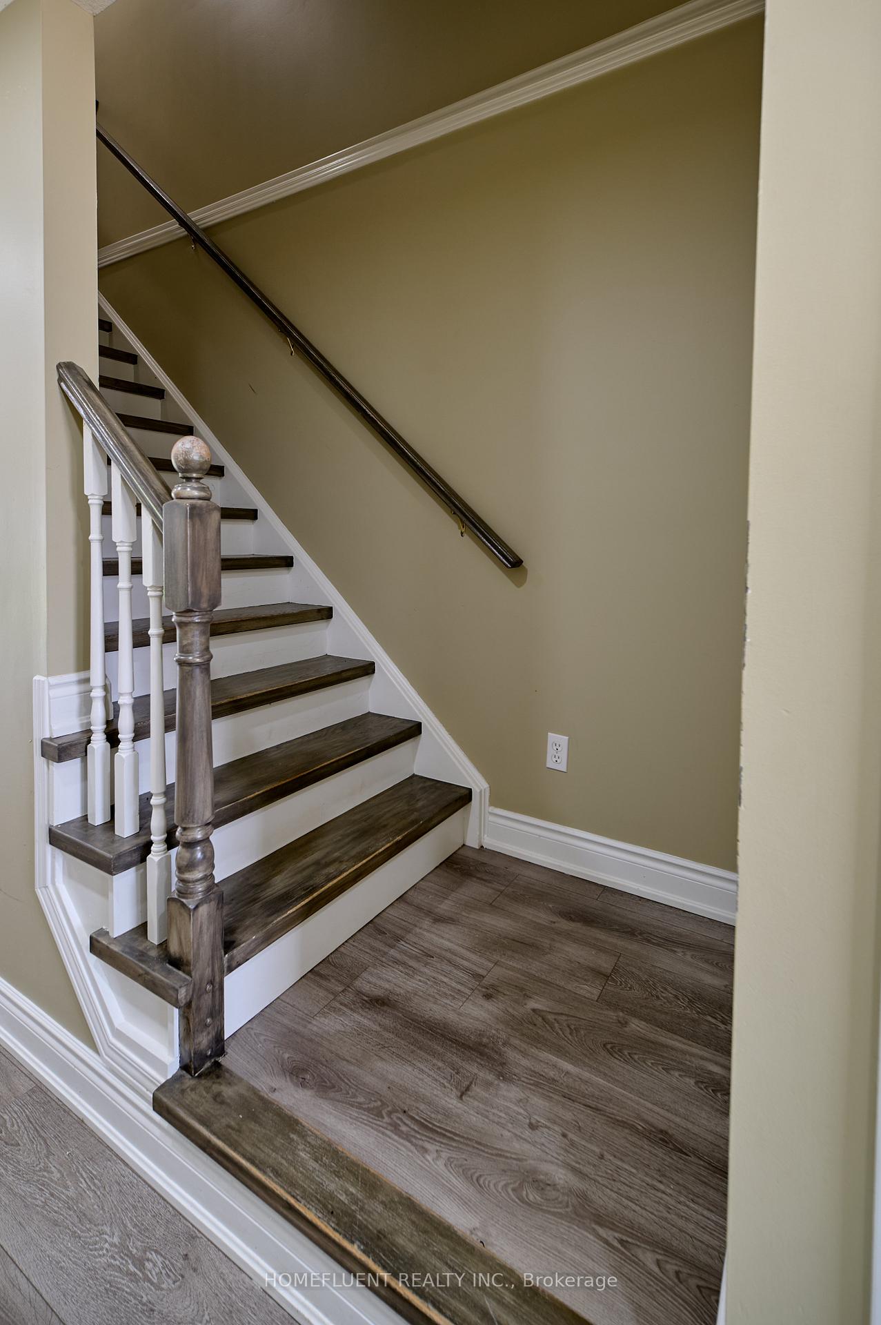 Photo 14 of 90 Snowdrop Cres, Kitchener, Larentian West — HOMEH
