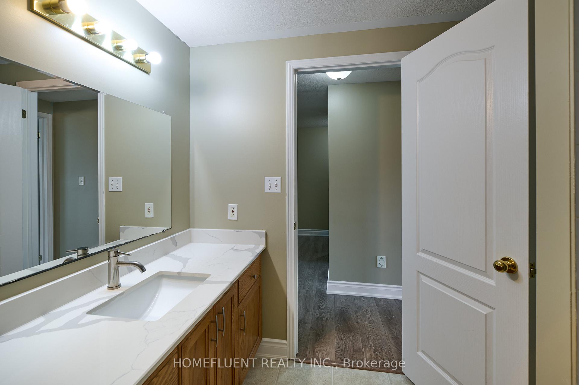 Photo 11 of 90 Snowdrop Cres, Kitchener, Larentian West — HOMEH