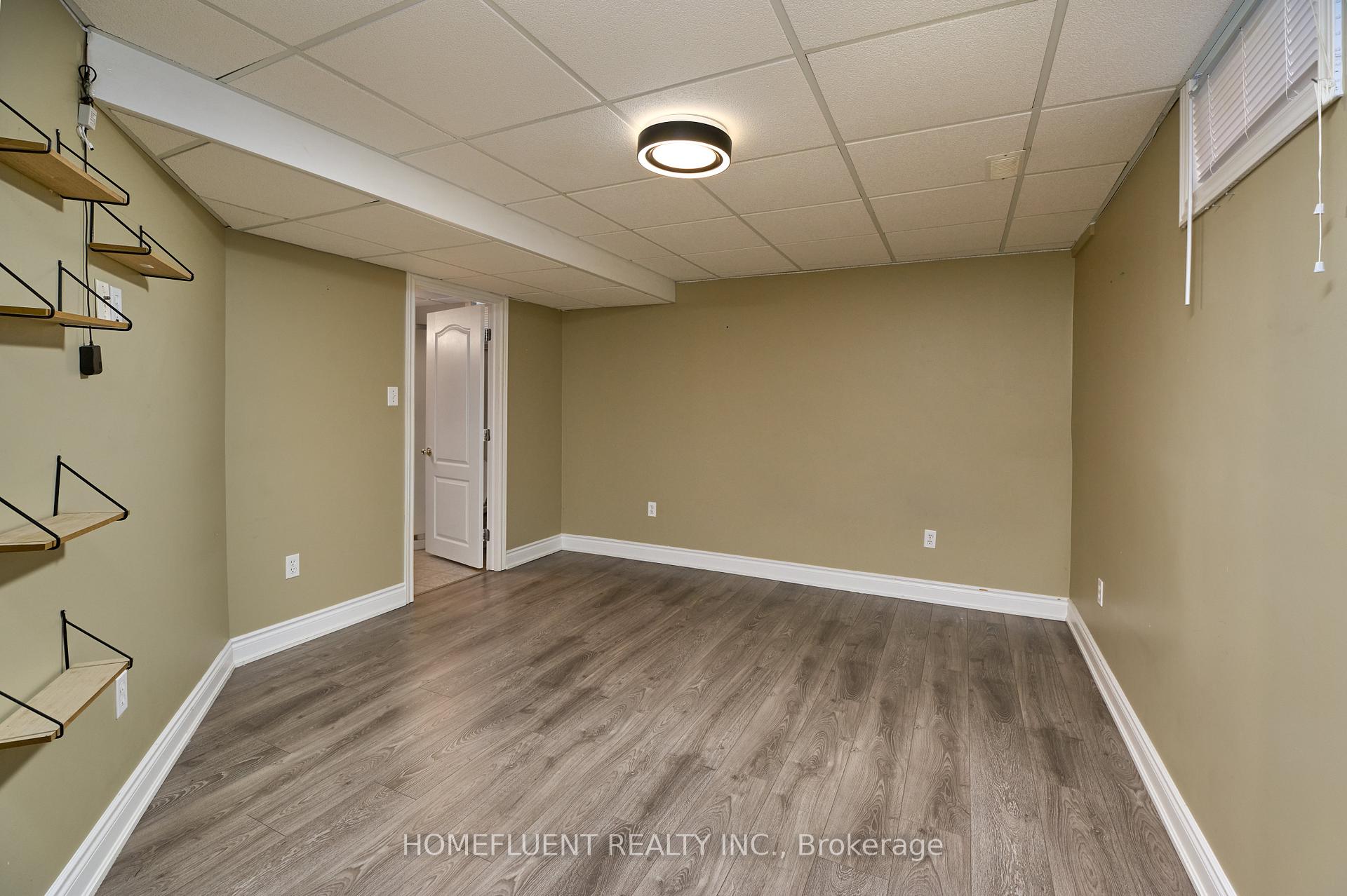 Photo 18 of 90 Snowdrop Cres, Kitchener, Larentian West — HOMEH