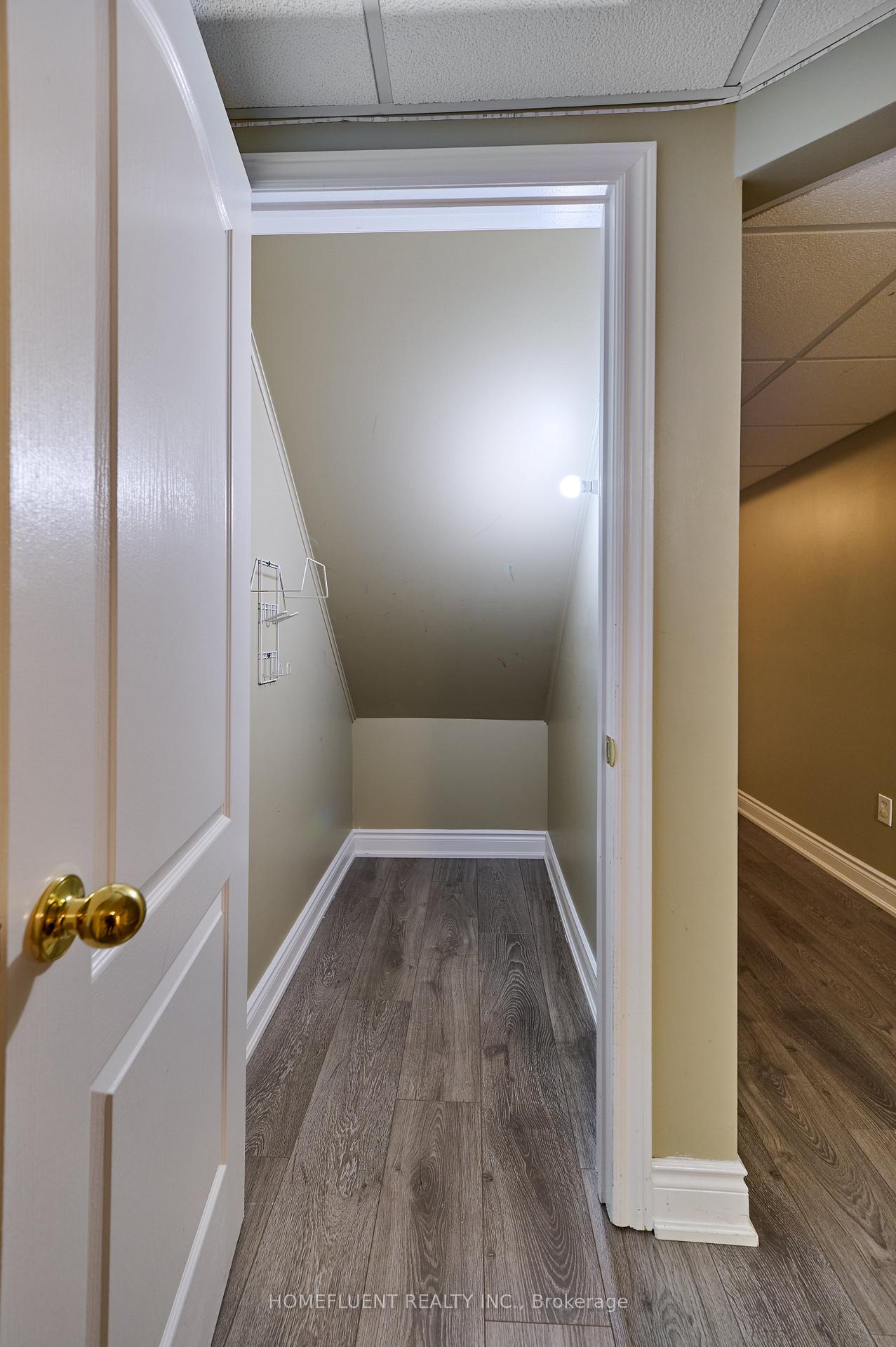 Photo 20 of 90 Snowdrop Cres, Kitchener, Larentian West — HOMEH