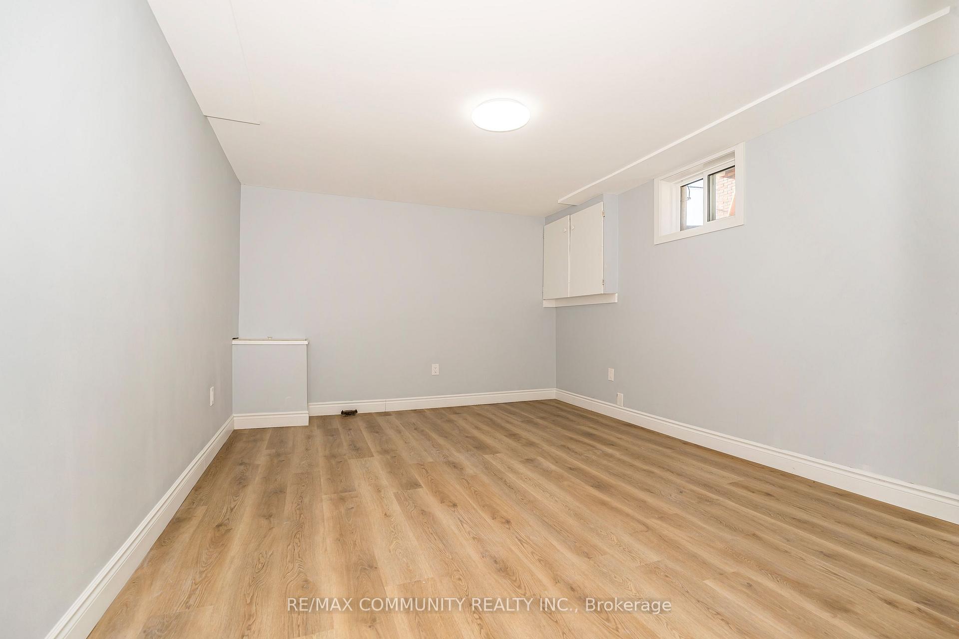 Photo 16 of 36 Jones Avenue, Oshawa, Centennial — HOMEH