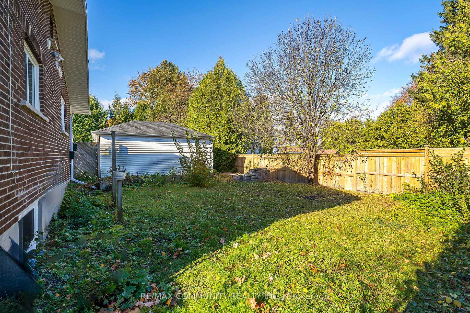 Photo 19 of 36 Jones Avenue, Oshawa, Centennial — HOMEH
