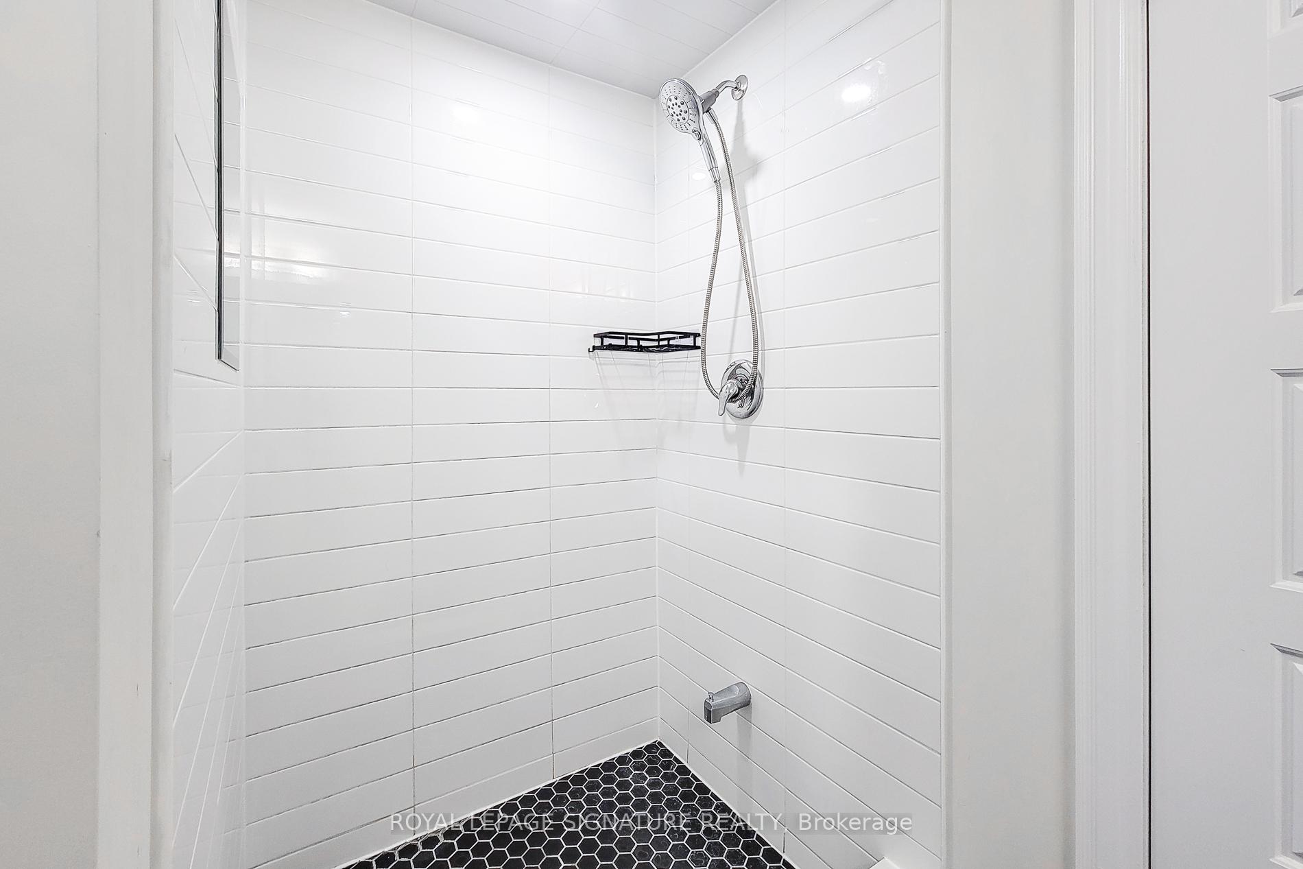 Photo 27 of 246 Eastbridge Avenue, Welland, Dain City — HOMEH