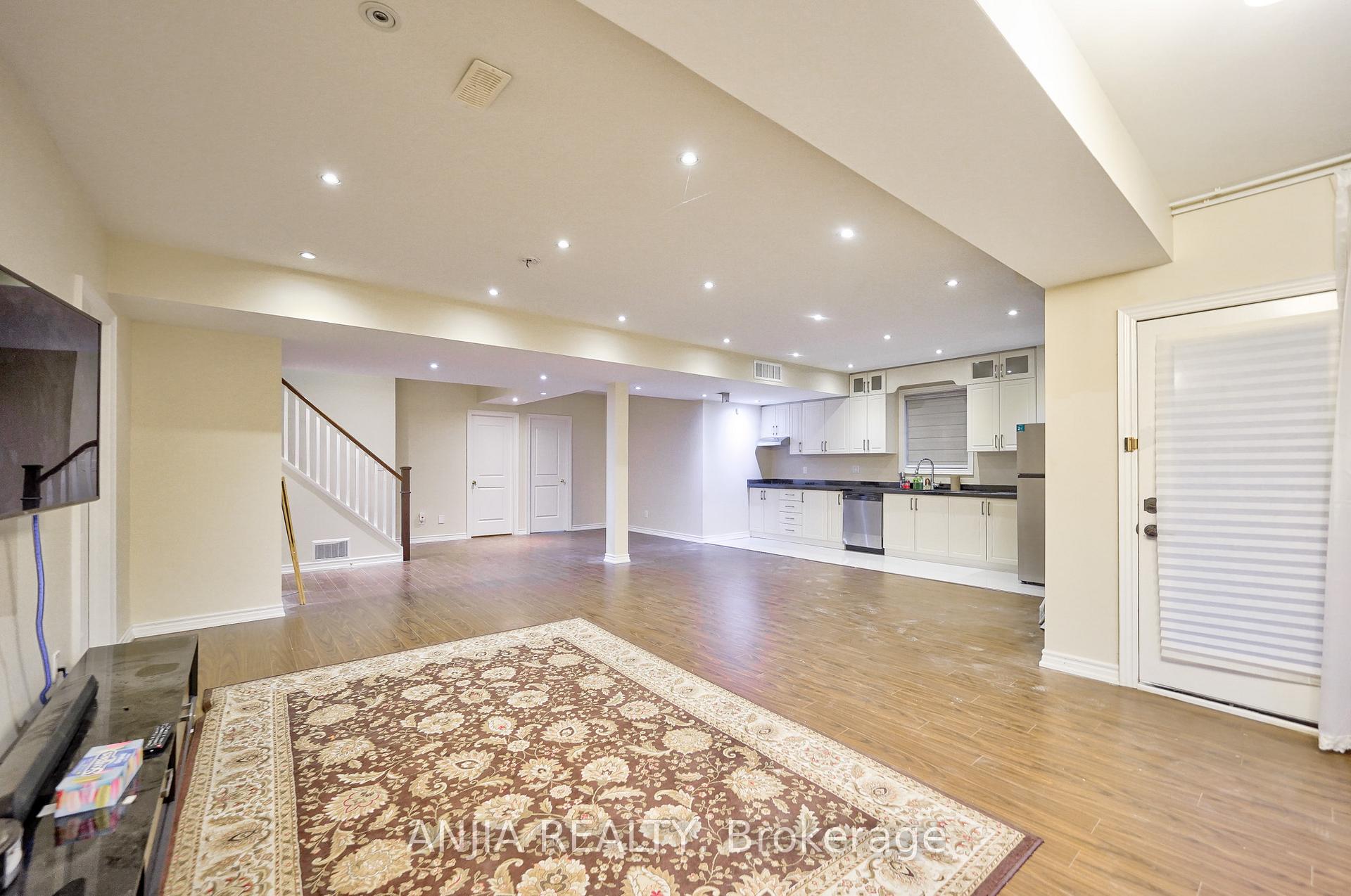 Photo 13 of 21 Royal West Road, Markham, Devil's Elbow — HOMEH