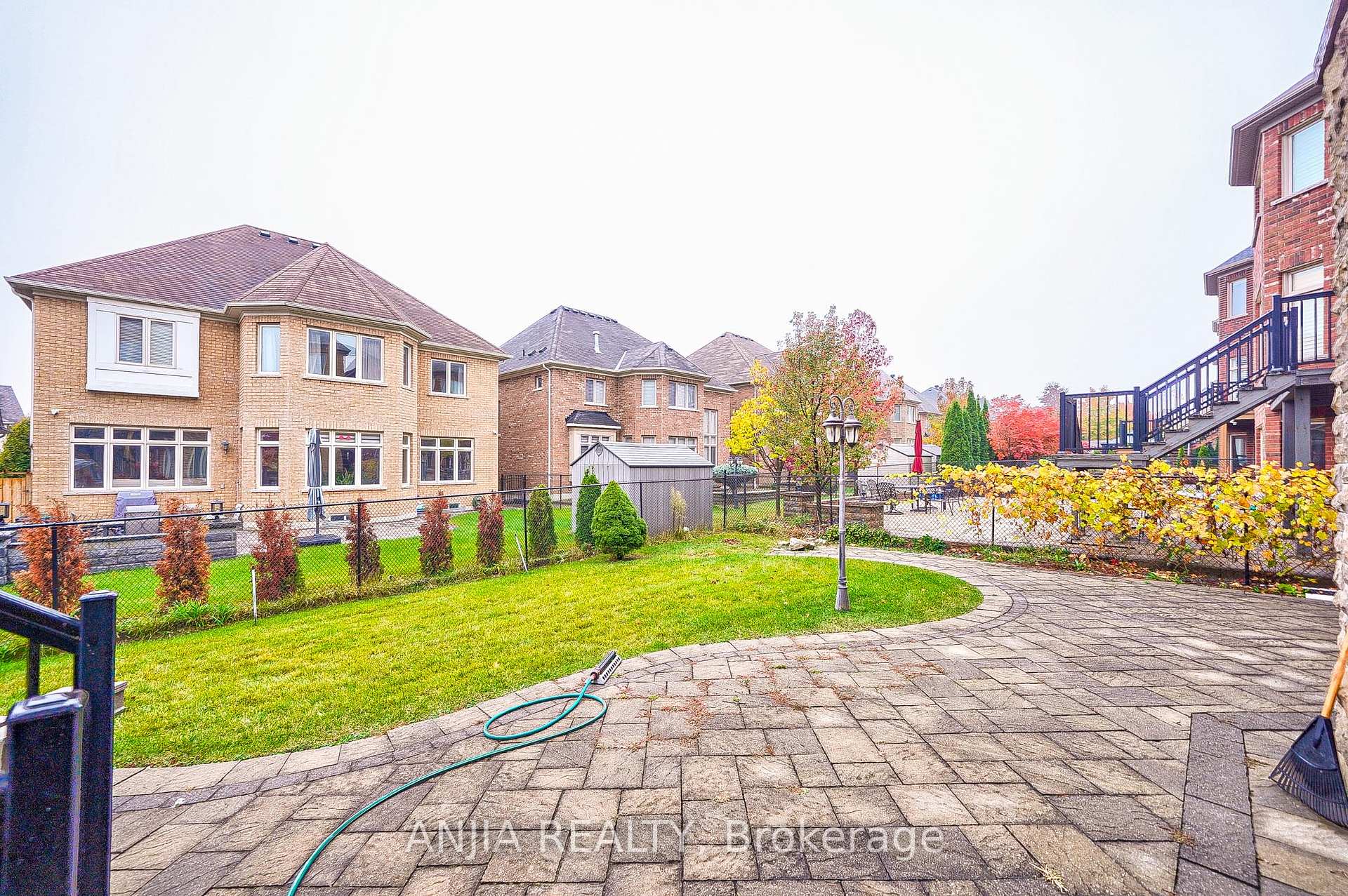 Photo 25 of 21 Royal West Road, Markham, Devil's Elbow — HOMEH