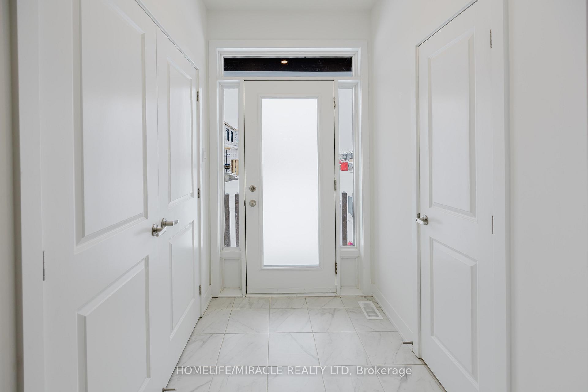 Photo 3 of 815 Wooler Place, Ottawa, Leitrim — HOMEH