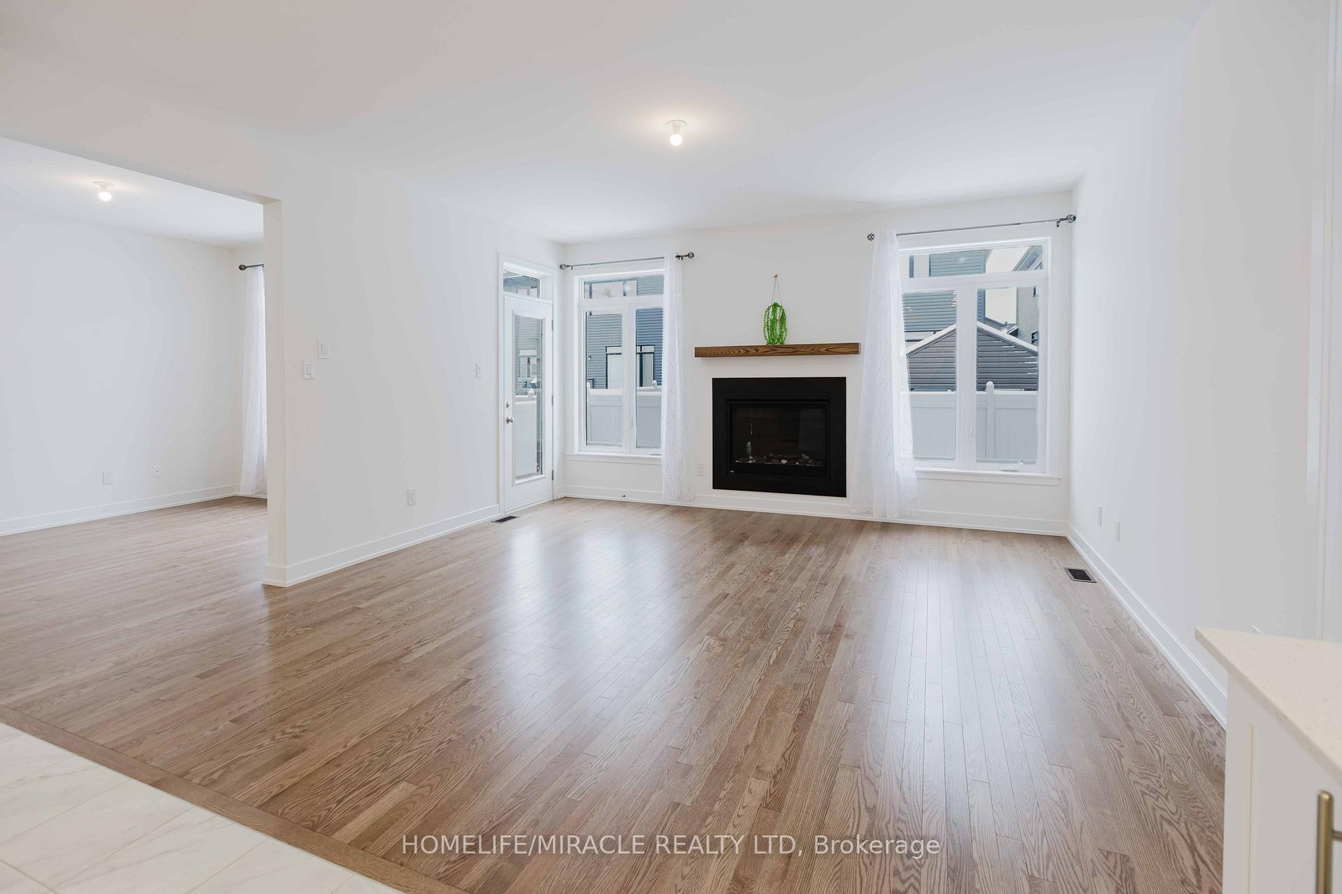 Photo 10 of 815 Wooler Place, Ottawa, Leitrim — HOMEH