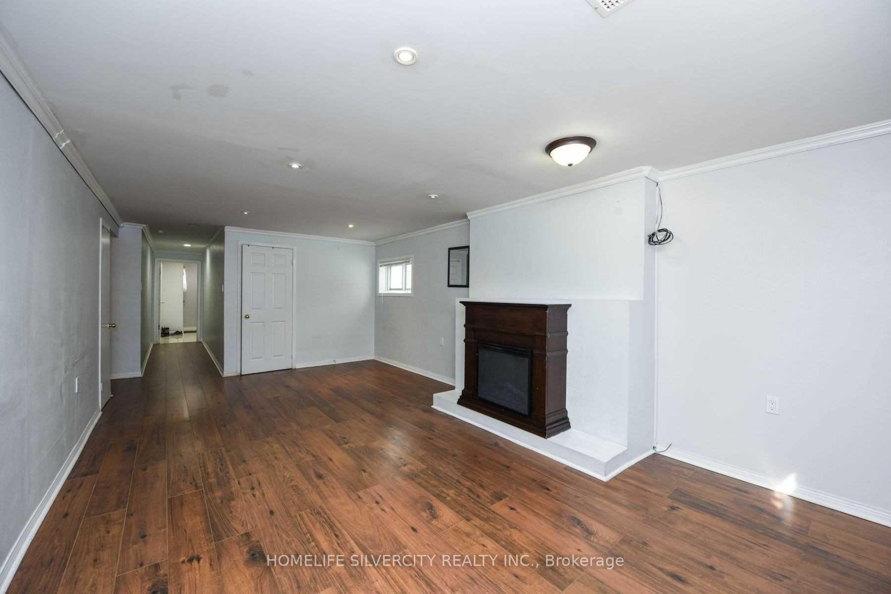 Photo 2 of 300 Royal Salisbury Way, Brampton, Madoc — HOMEH
