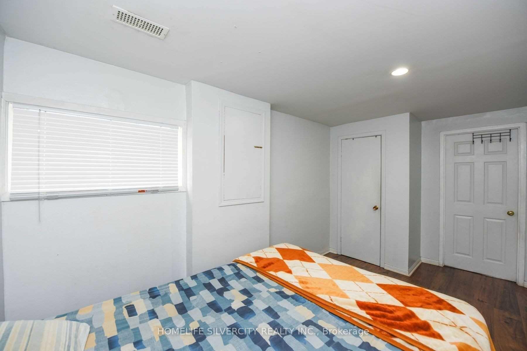 Photo 7 of 300 Royal Salisbury Way, Brampton, Madoc — HOMEH
