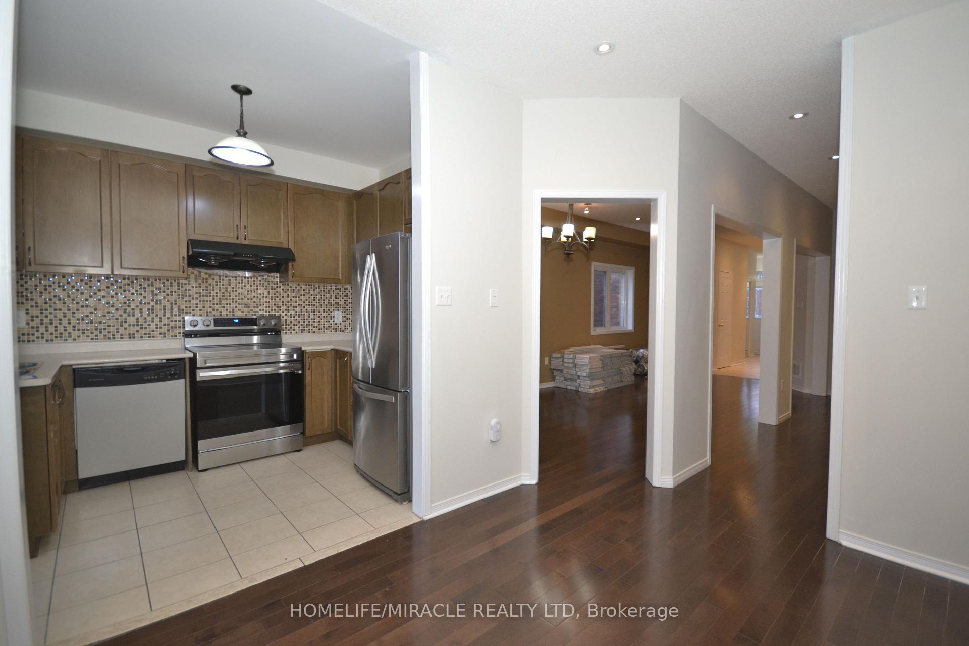 Photo 9 of 29 Portrush Trail, Brampton, Credit Valley — HOMEH