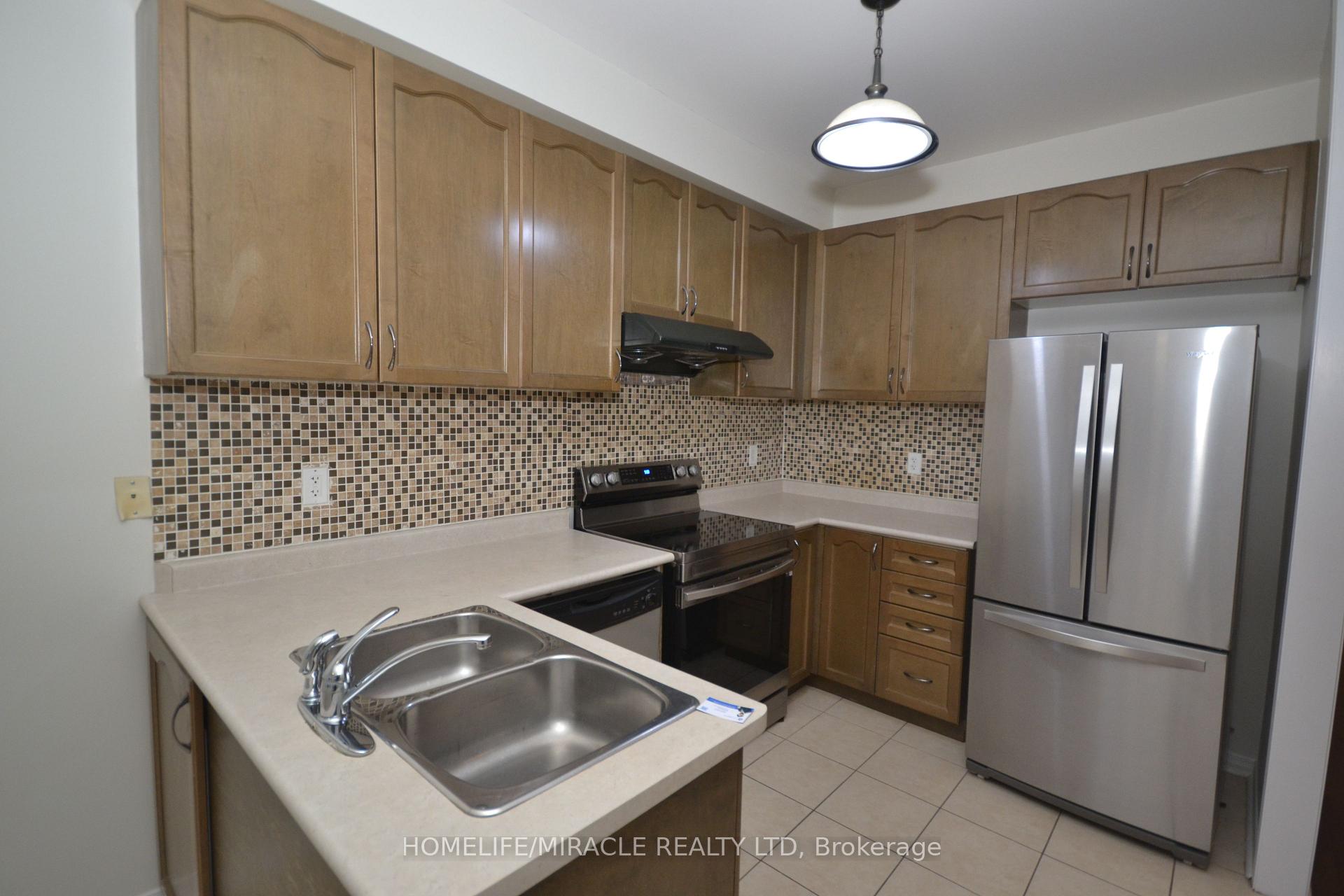 Photo 12 of 29 Portrush Trail, Brampton, Credit Valley — HOMEH