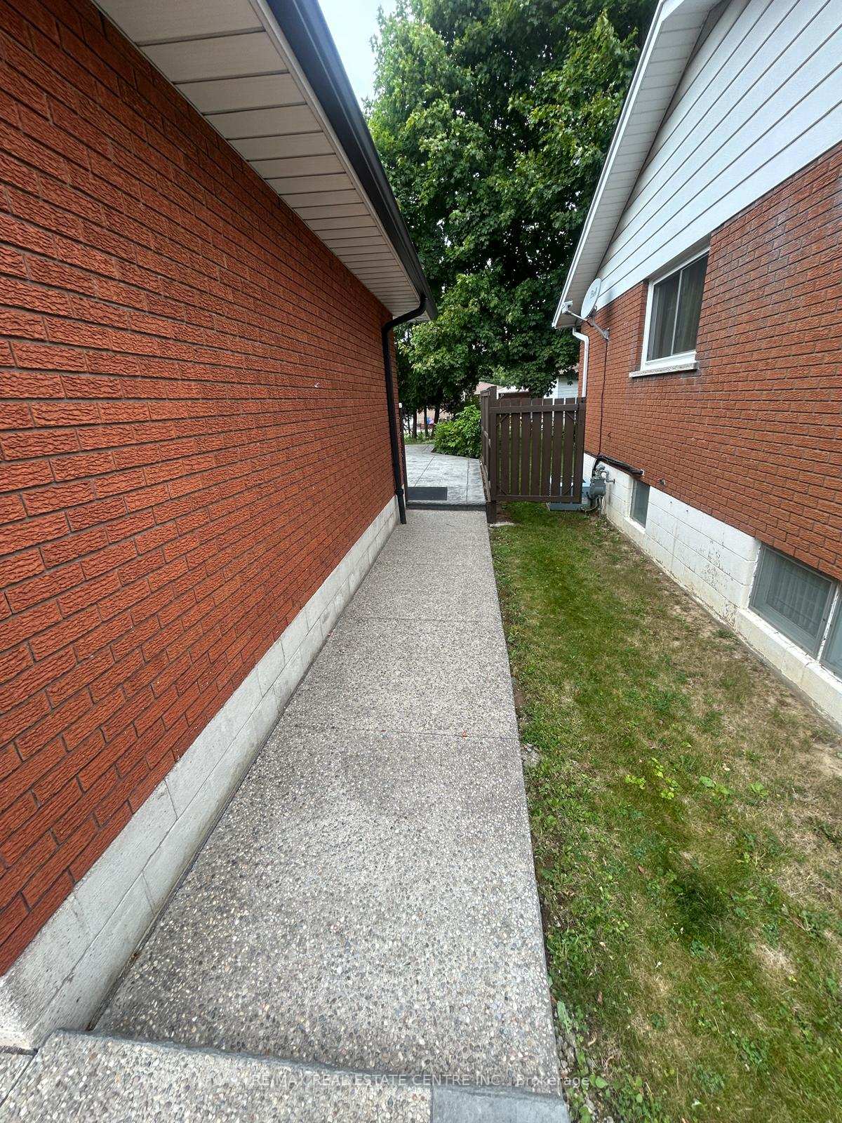 Photo 2 of Unit Lower, 10 San Remo Drive, Hamilton, Mountview — HOMEH