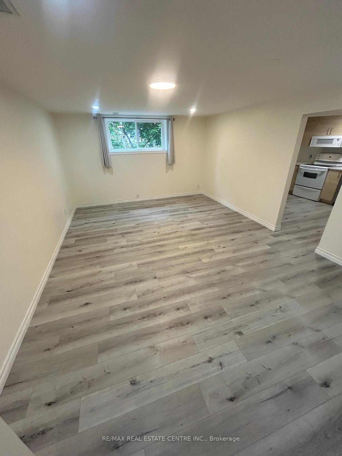 Photo 4 of Unit Lower, 10 San Remo Drive, Hamilton, Mountview — HOMEH