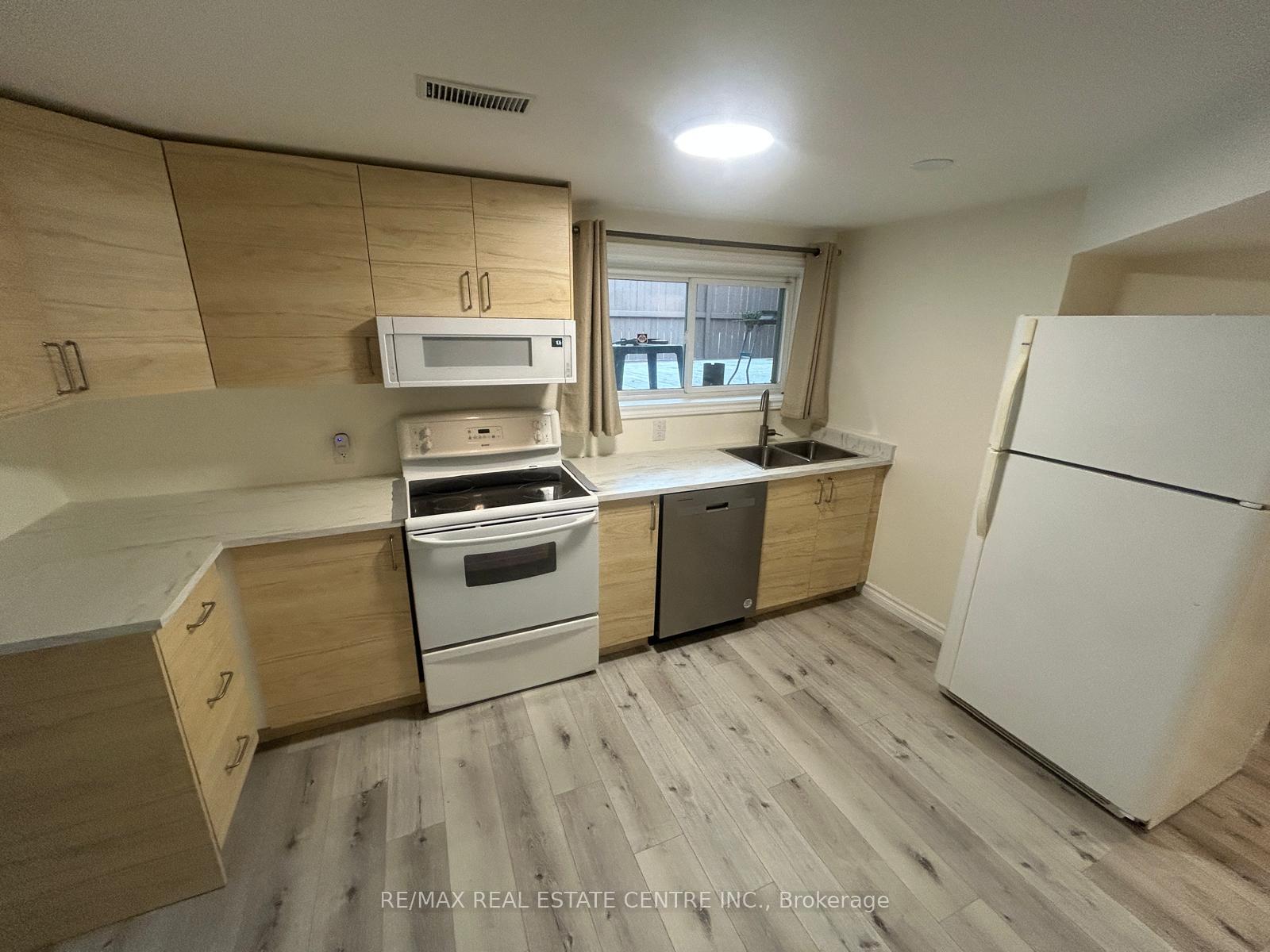 Photo 8 of Unit Lower, 10 San Remo Drive, Hamilton, Mountview — HOMEH