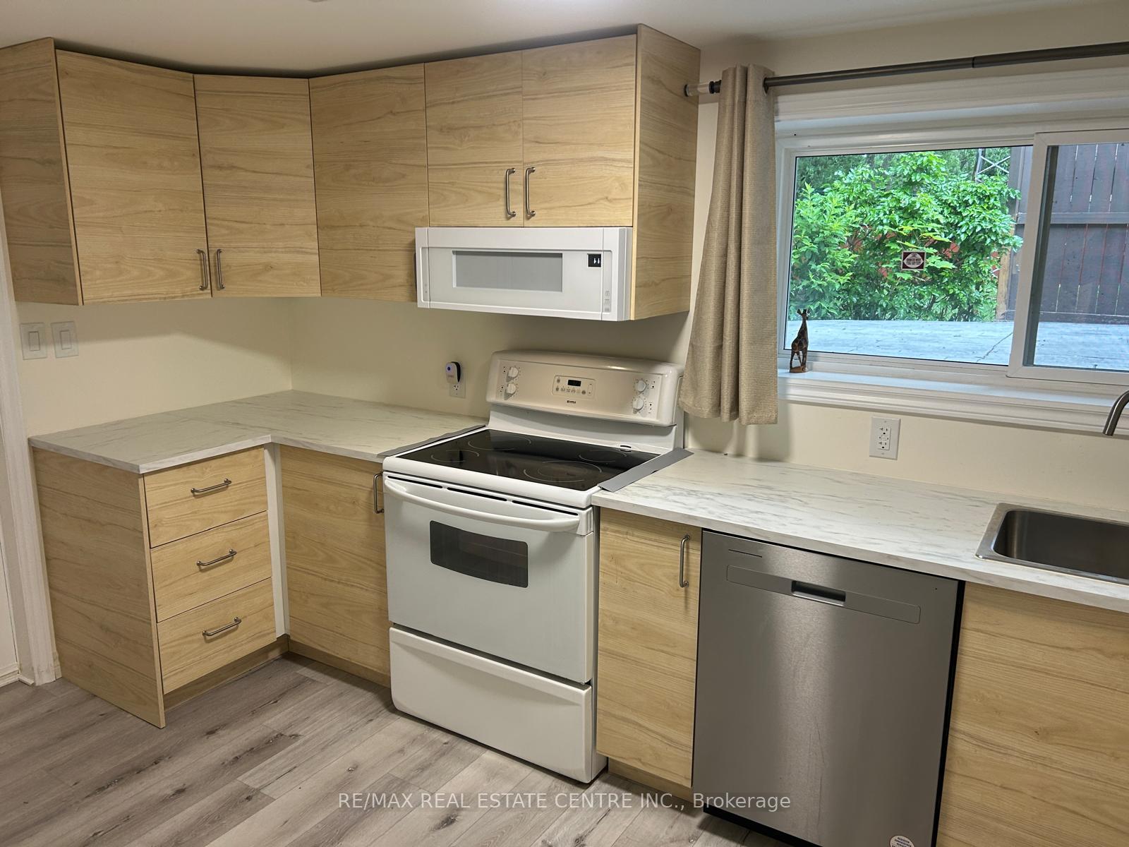 Photo 10 of Unit Lower, 10 San Remo Drive, Hamilton, Mountview — HOMEH