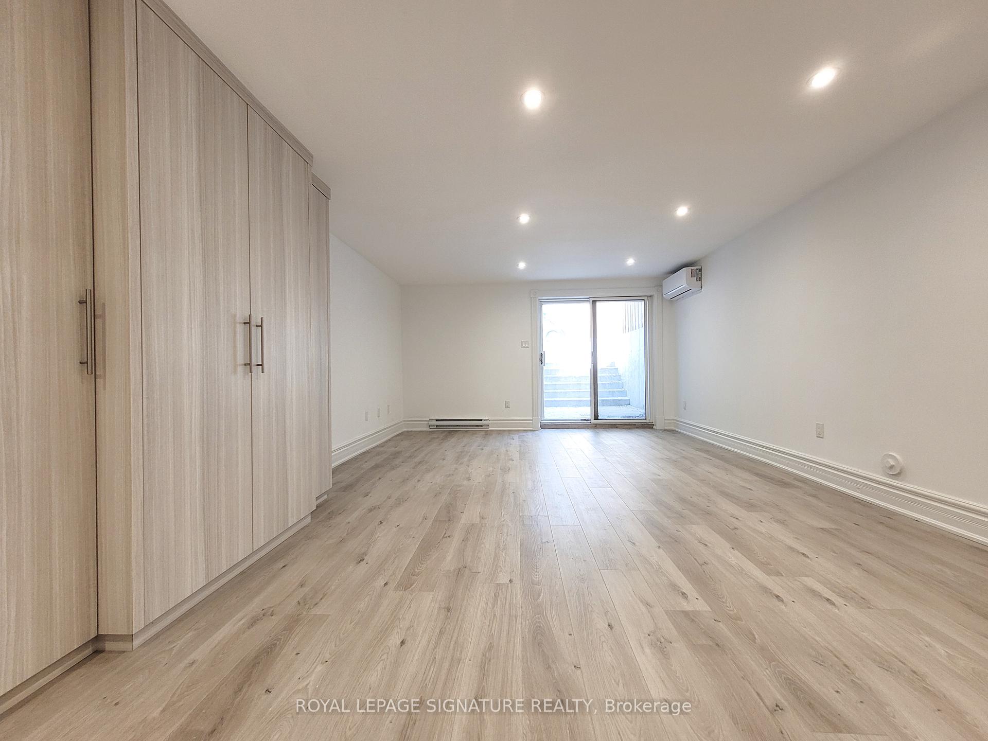 Photo 6 of Unit Lower, 18 Coxwell Avenue, Toronto, Greenwood-Coxwell — HOMEH