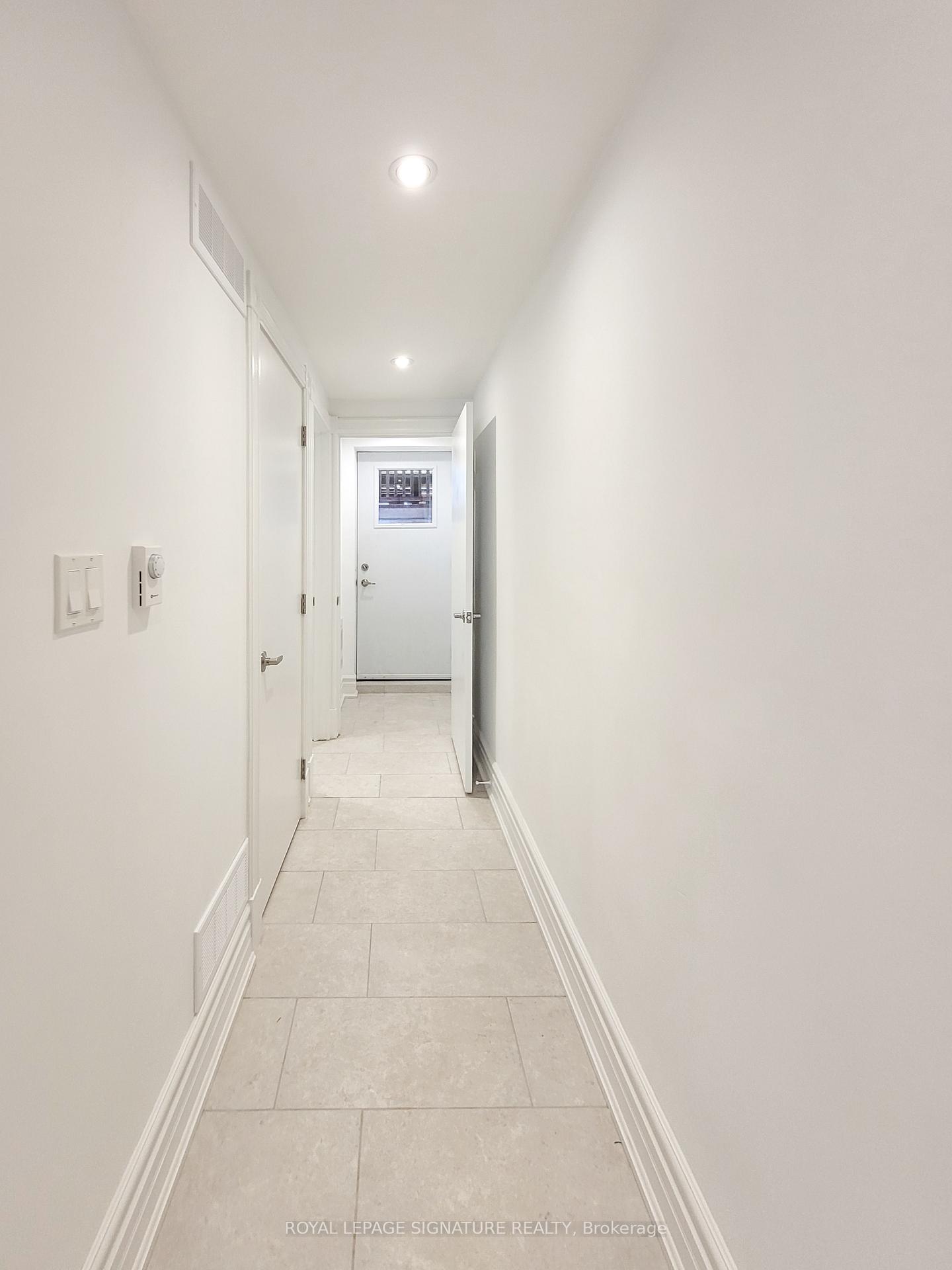 Photo 14 of Unit Lower, 18 Coxwell Avenue, Toronto, Greenwood-Coxwell — HOMEH