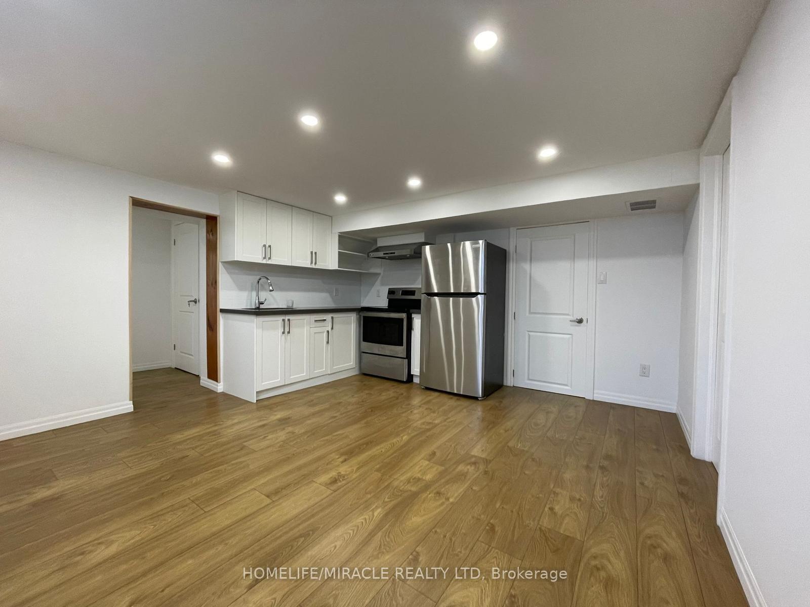 Photo 1 of 11 Wales Avenue, Markham, Old Markham Village — HOMEH
