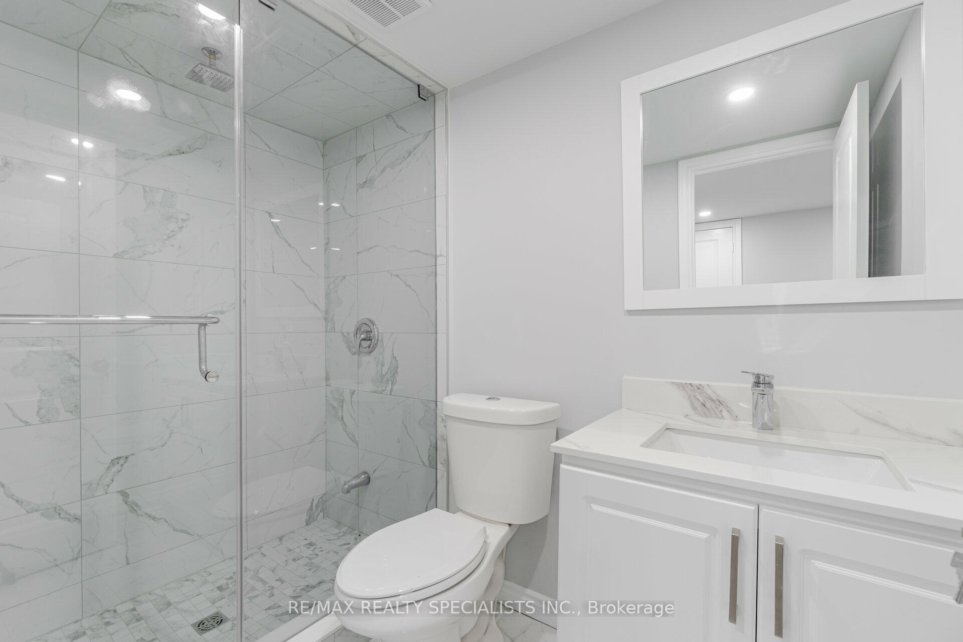 Photo 19 of Unit 3, 9 Frances Avenue, Hamilton, Lakeshore — HOMEH